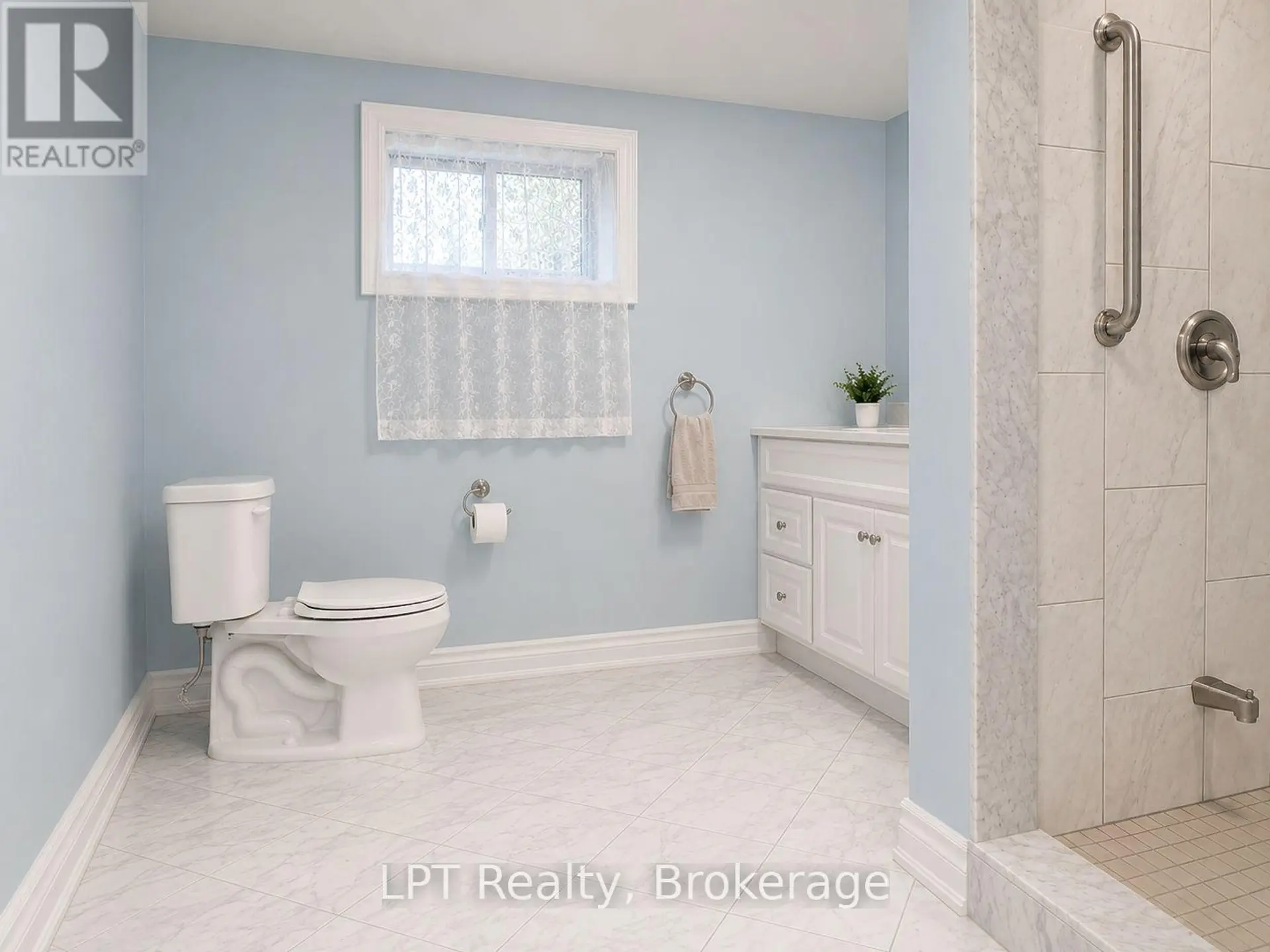 256 FAREWELL STREET - Image 12