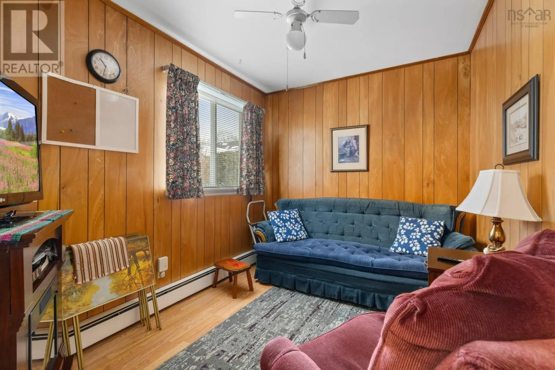 2883 Connaught Avenue - Image 13