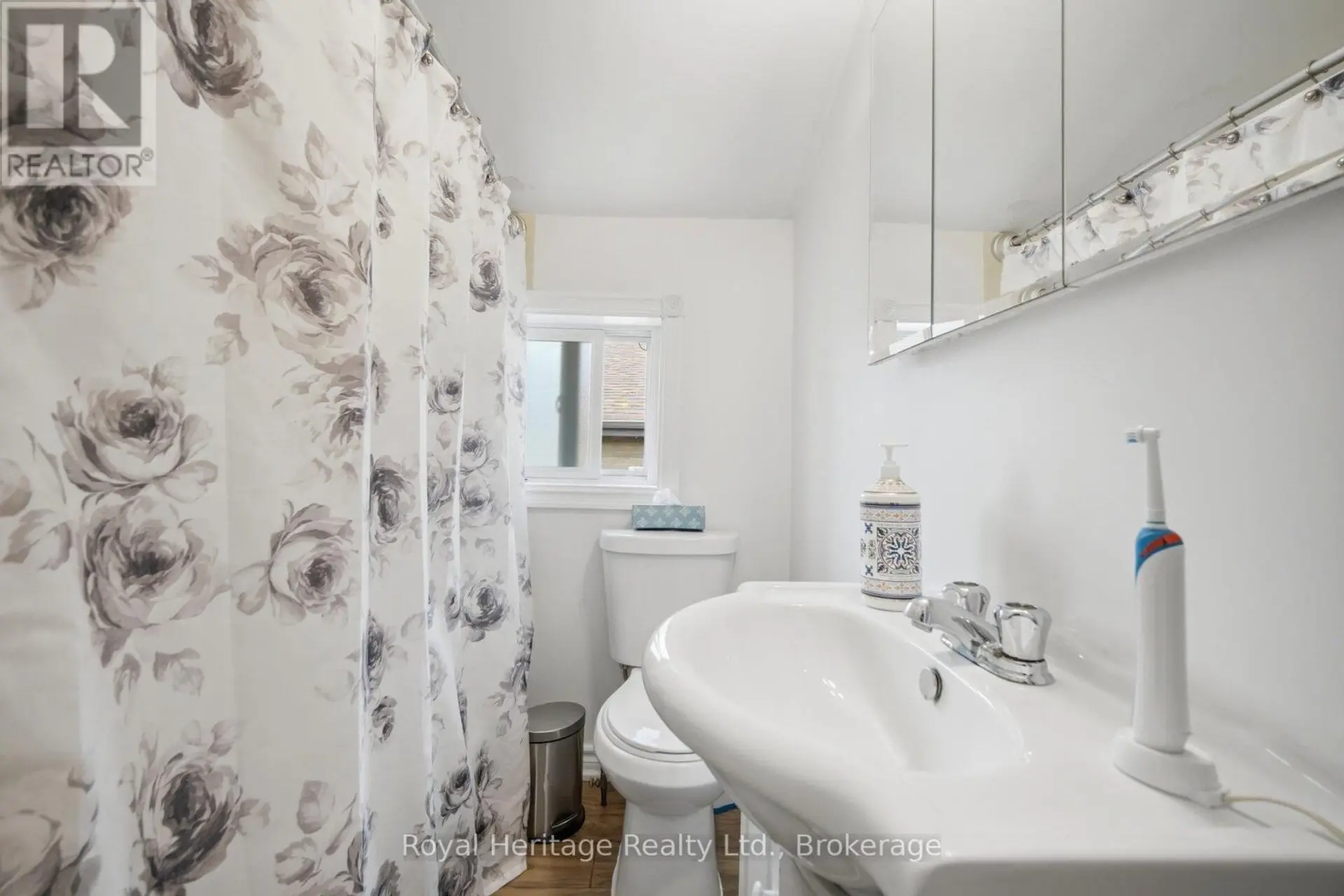 1546 LAKEMOUNT STREET - Image 10