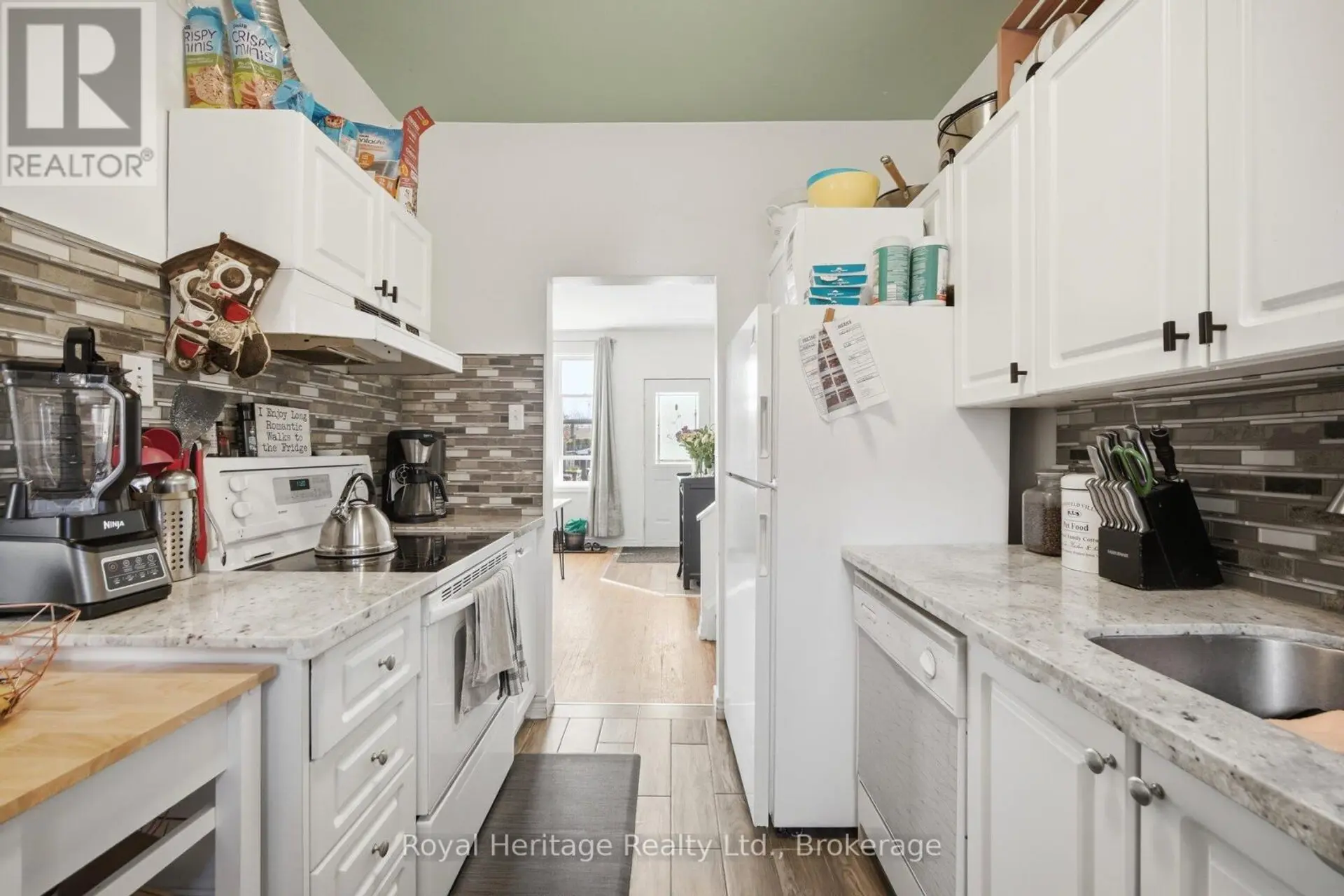 1546 LAKEMOUNT STREET - Image 6