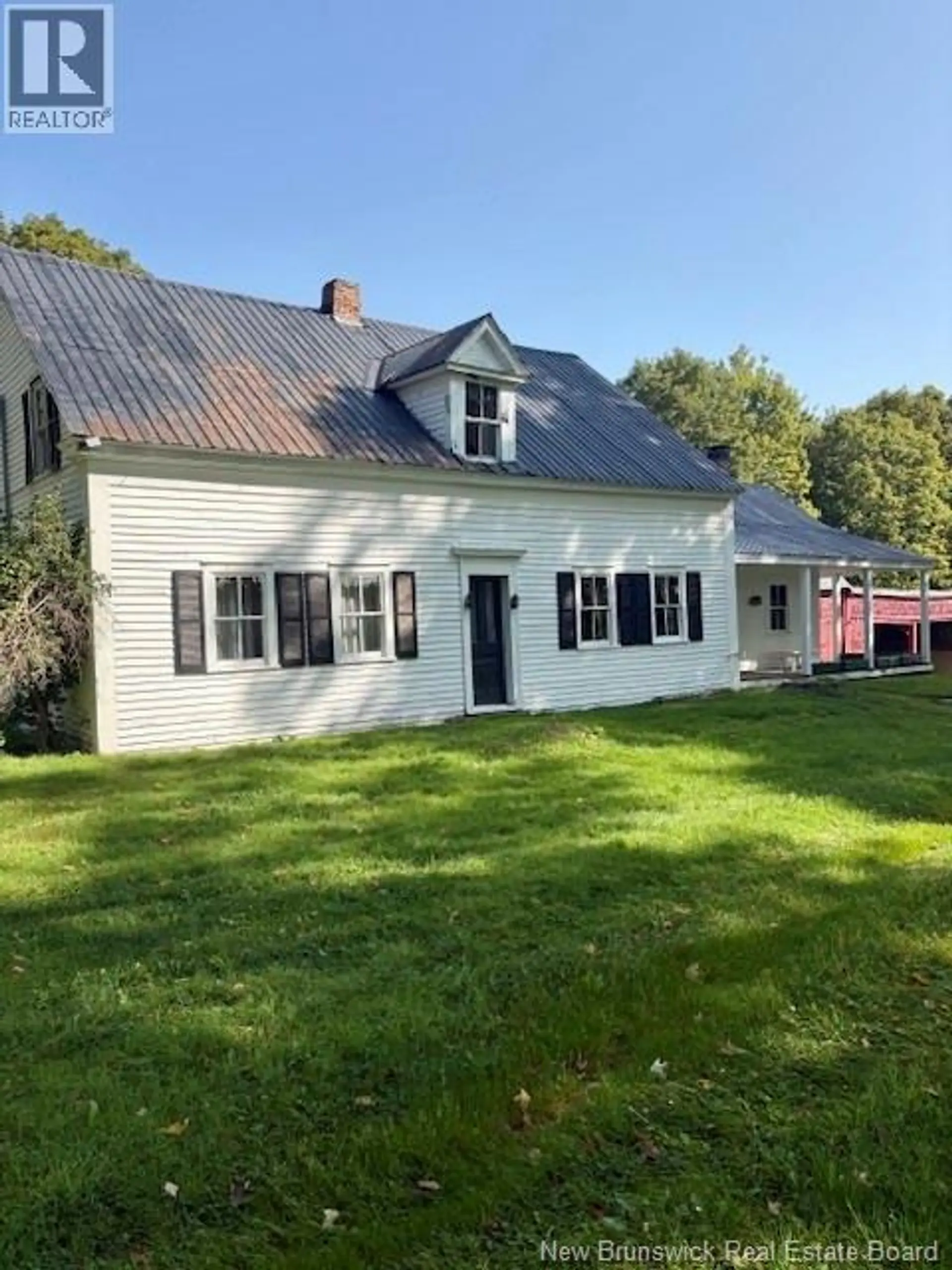 165 Green Road - Image 1