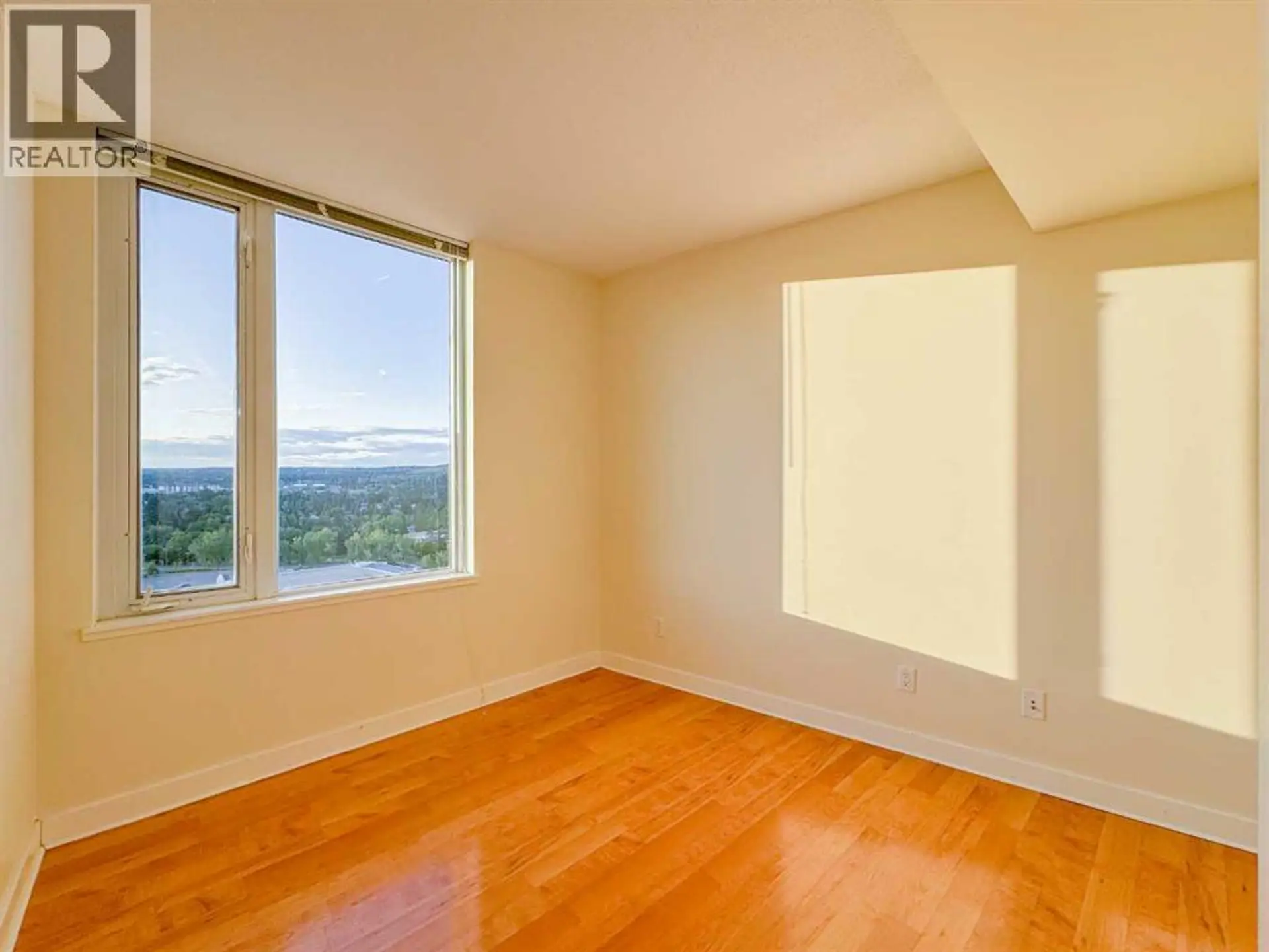 #1307 3830 Brentwood Road NW - Image 12