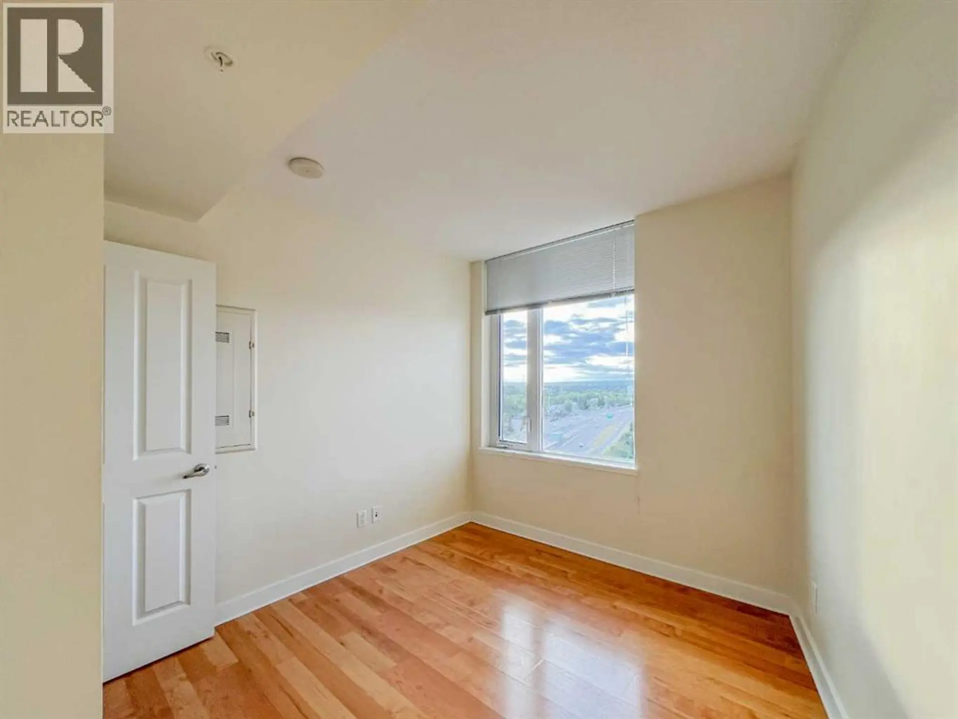 #1307 3830 Brentwood Road NW - Image 7