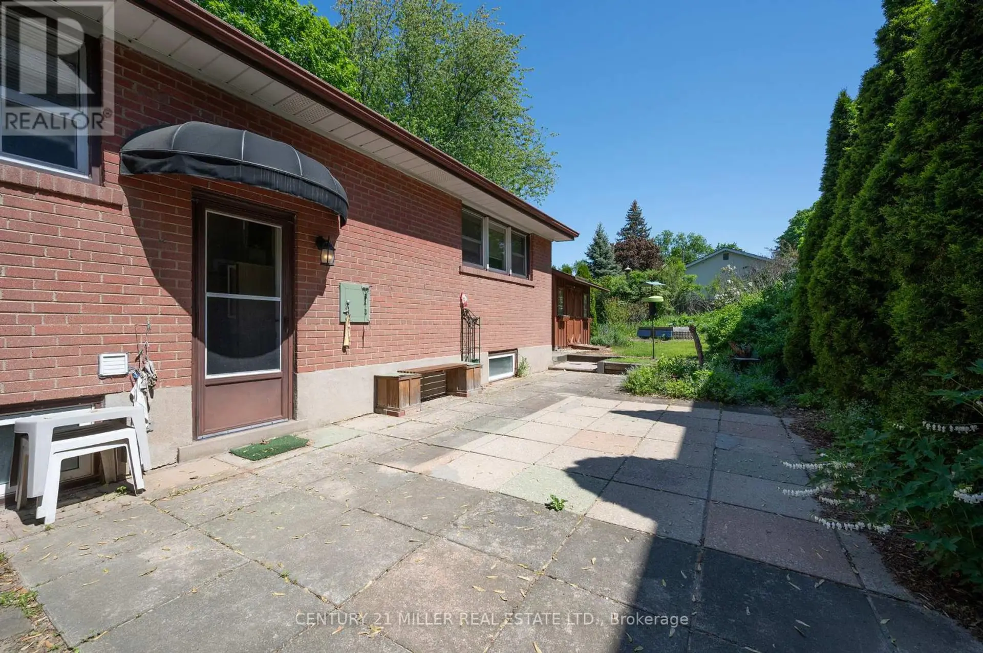 1304 AVON CRESCENT - Image 10