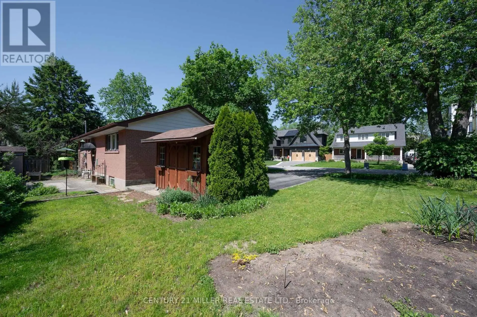 1304 AVON CRESCENT - Image 7