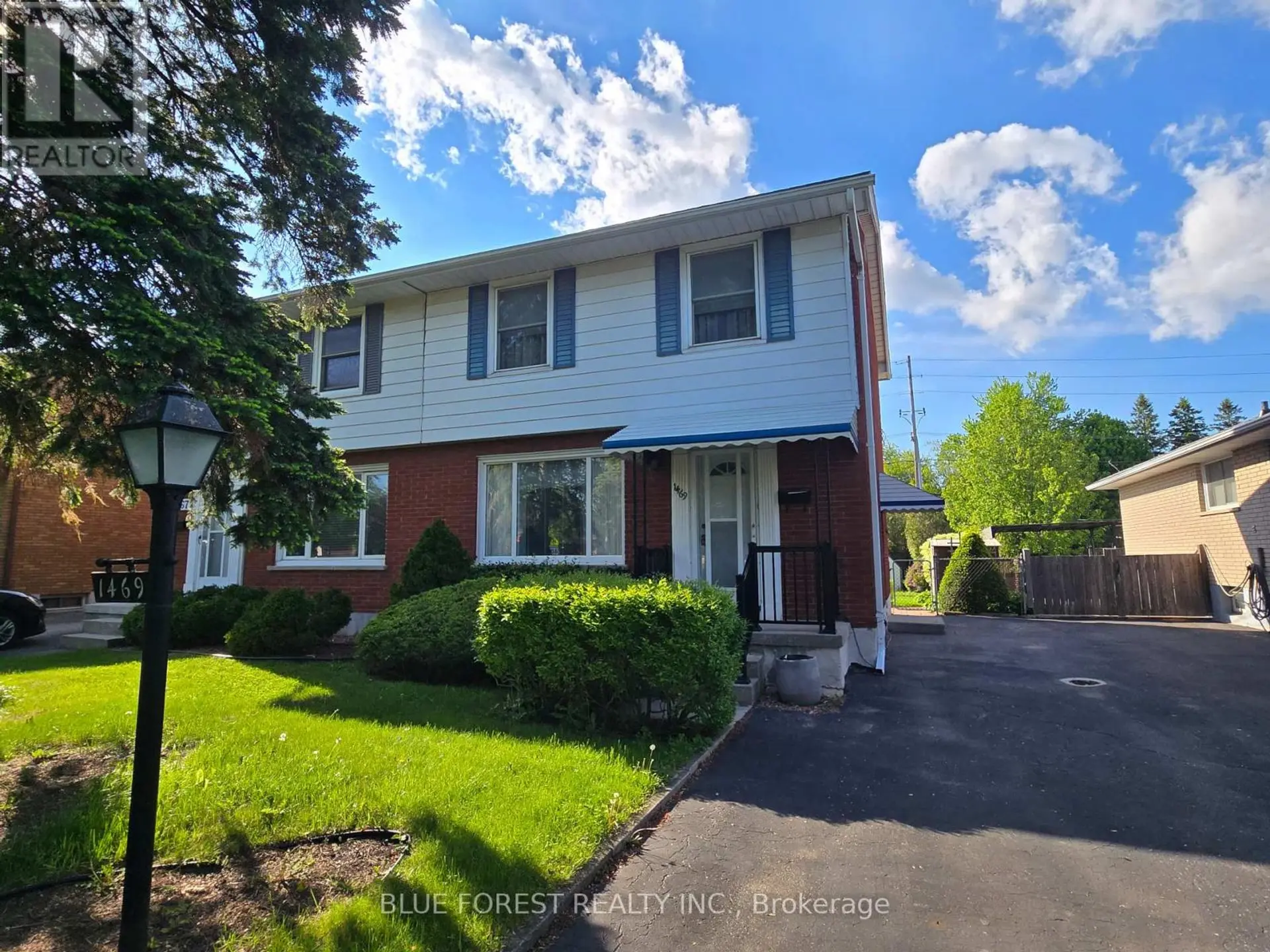 1469 PERTH AVENUE - Image 1