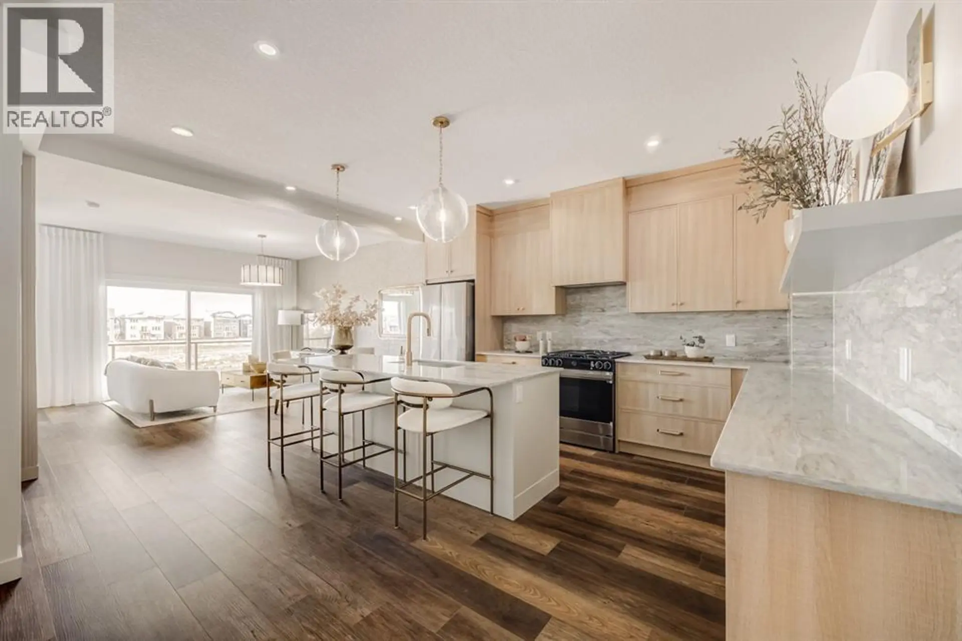 60 Cascade Ridge - Image 5