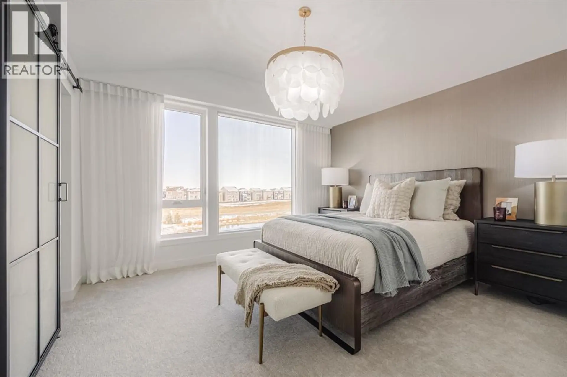 60 Cascade Ridge - Image 7