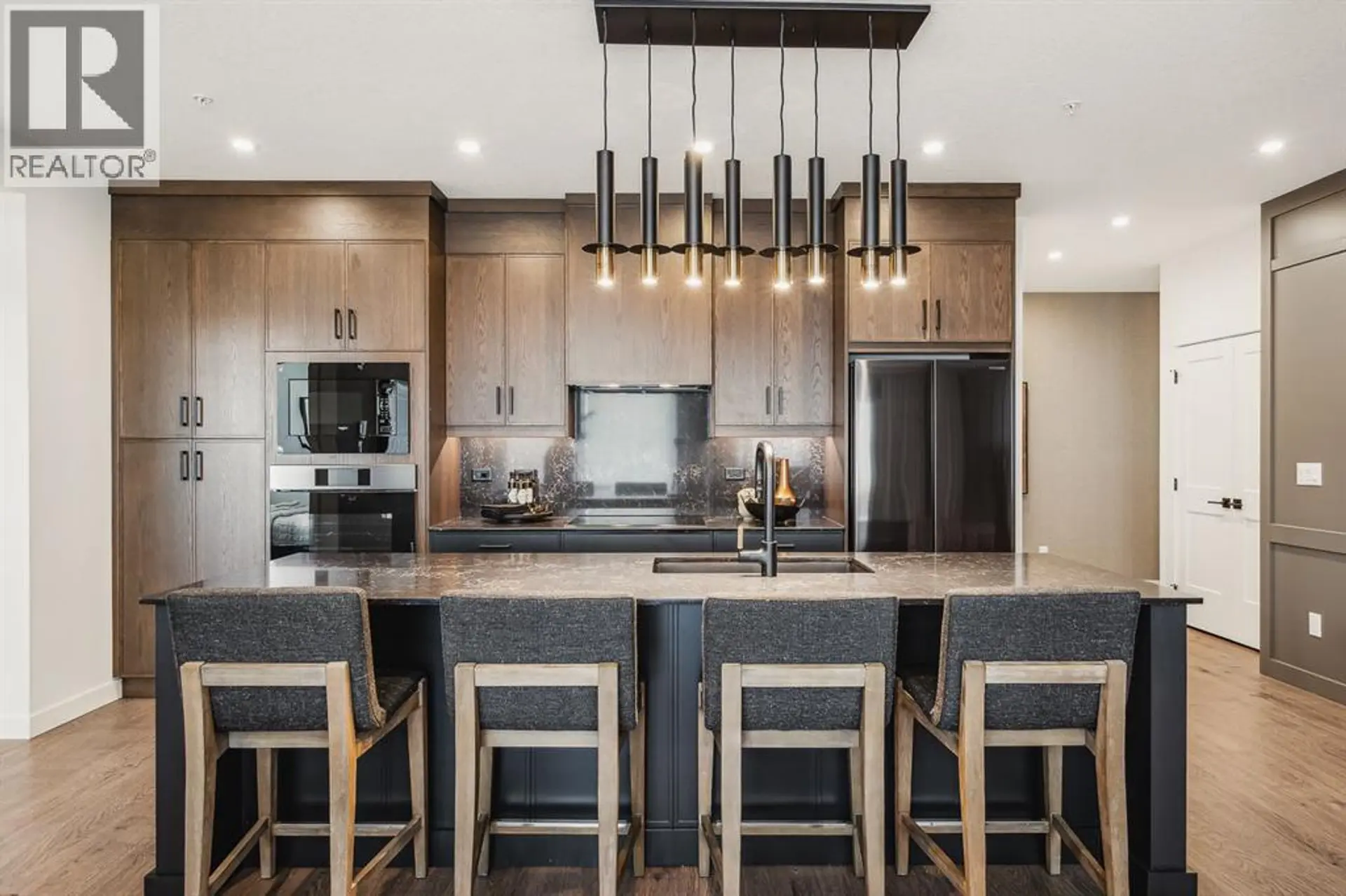 60 Cascade Ridge - Image 4