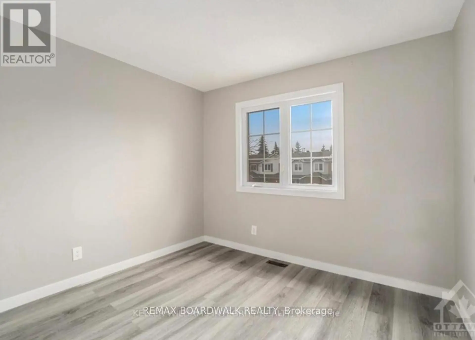 563 LATOUR CRESCENT - Image 12
