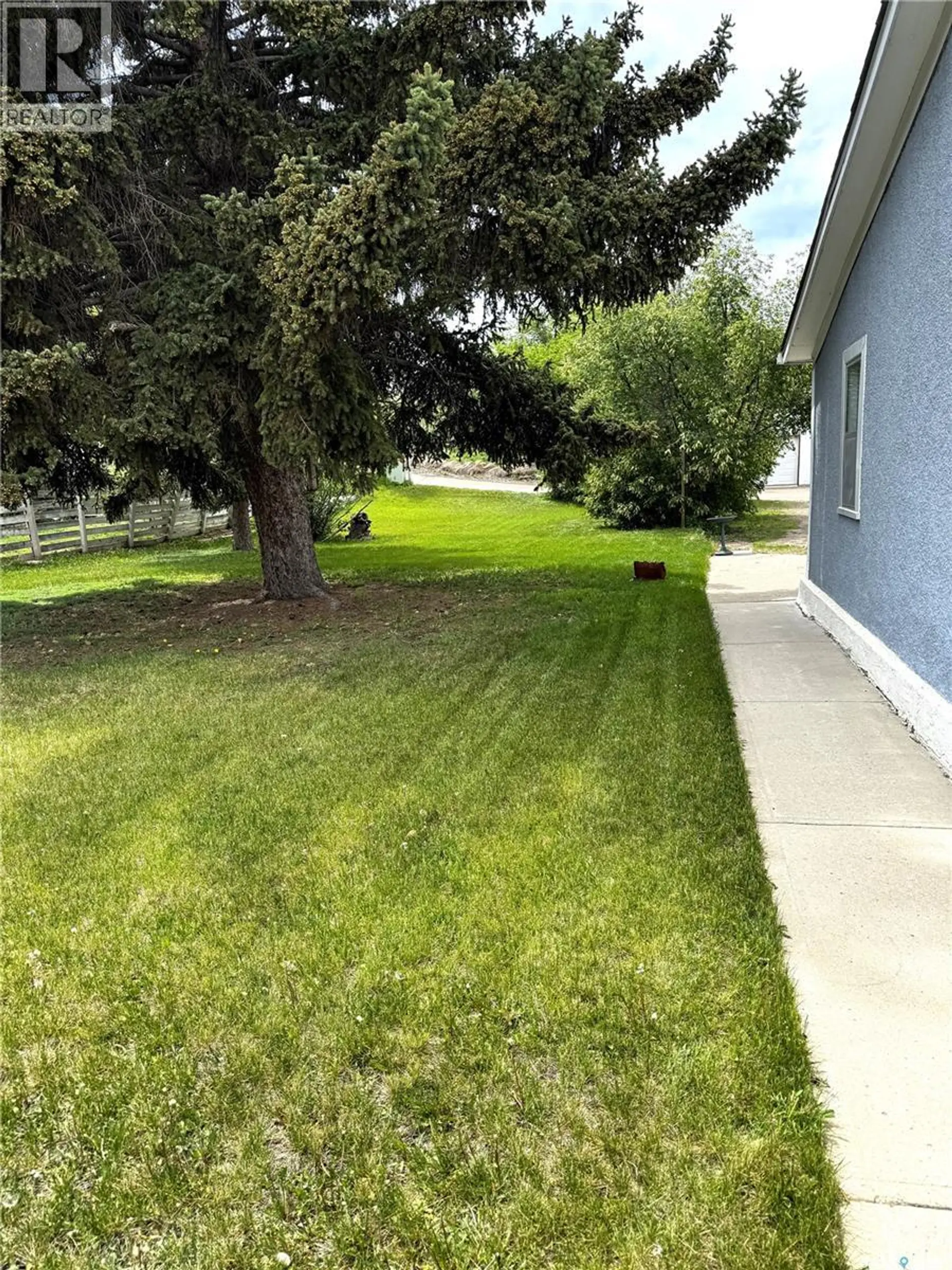 58 10th AVENUE NE - Image 15