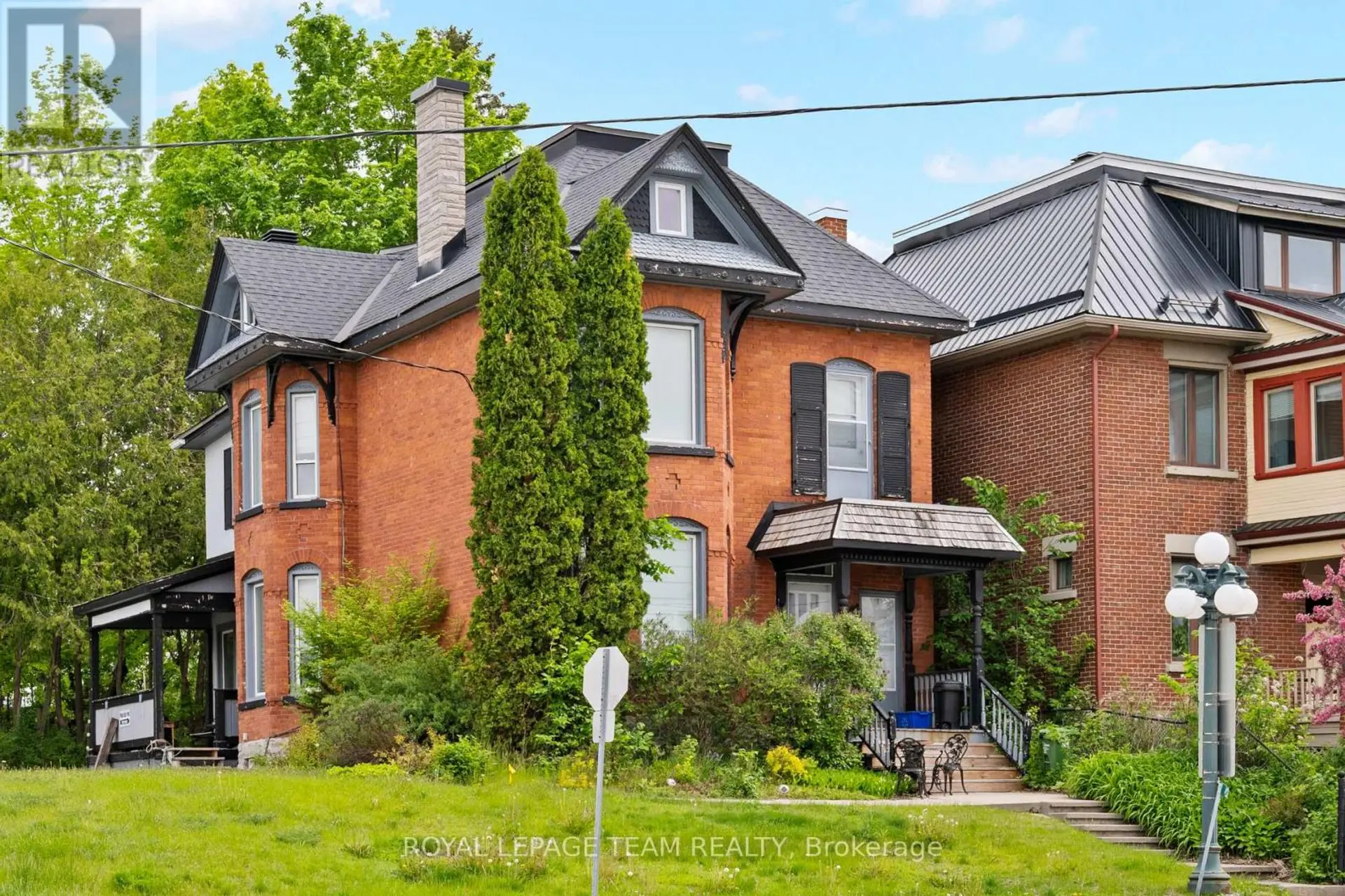 422 DONALD B MUNRO DRIVE - Image 2