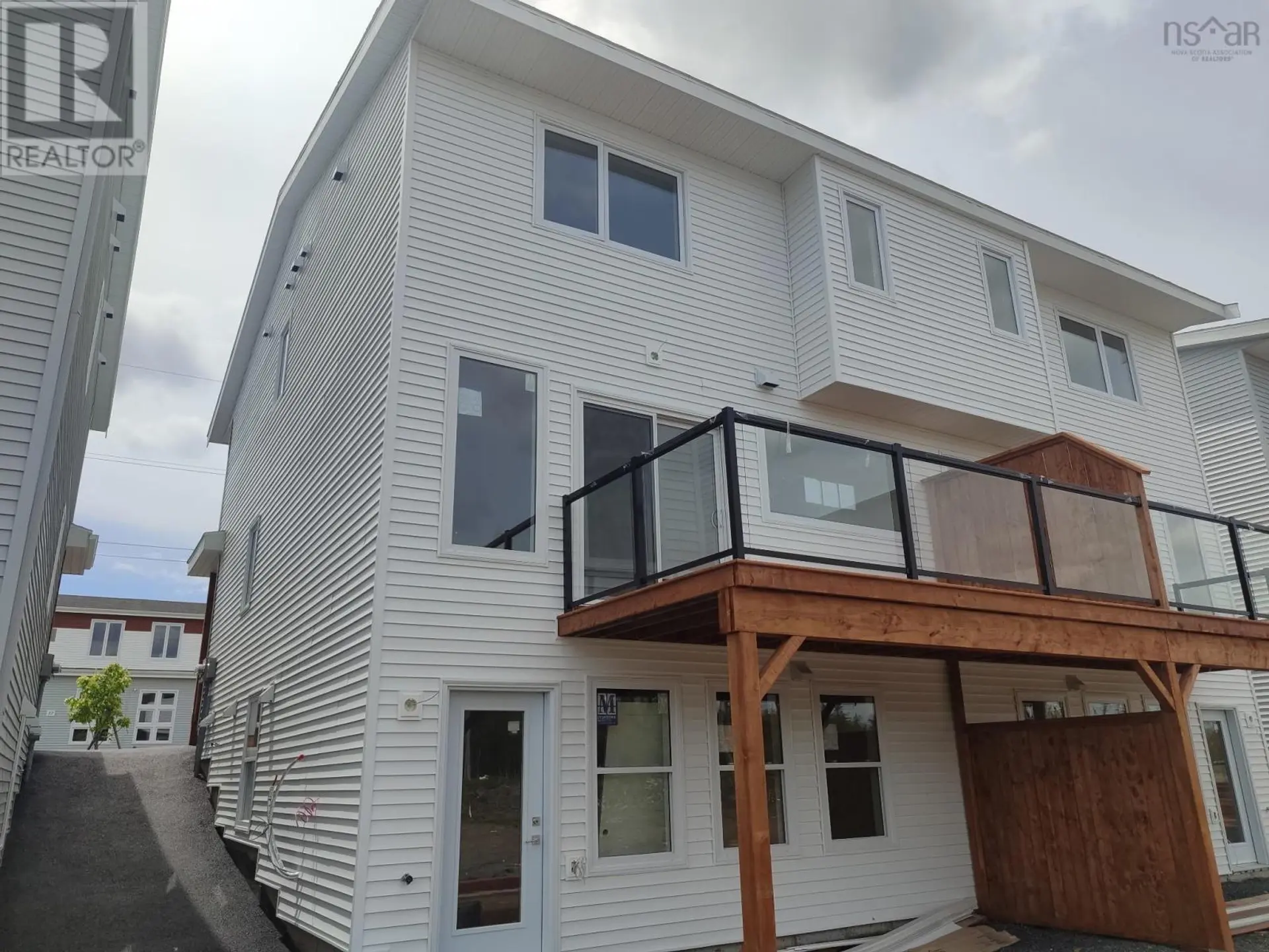 36 Berm Street - Image 3