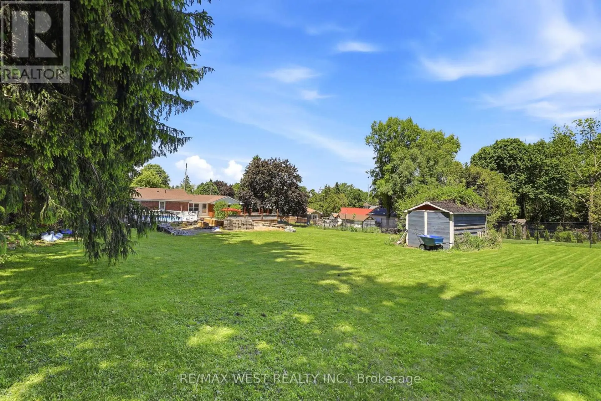 200 BOWER HILL ROAD - Image 15