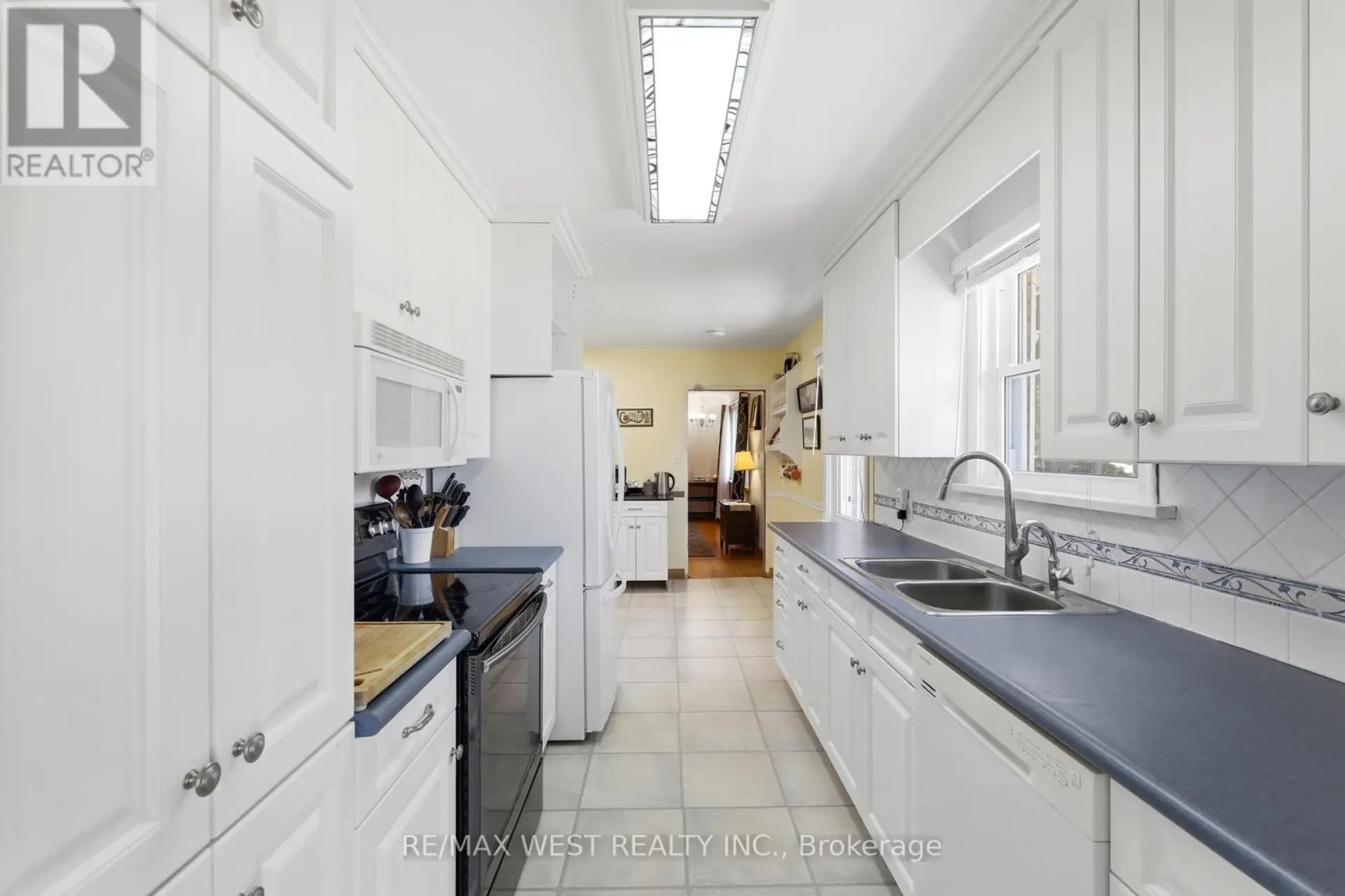 200 BOWER HILL ROAD - Image 8