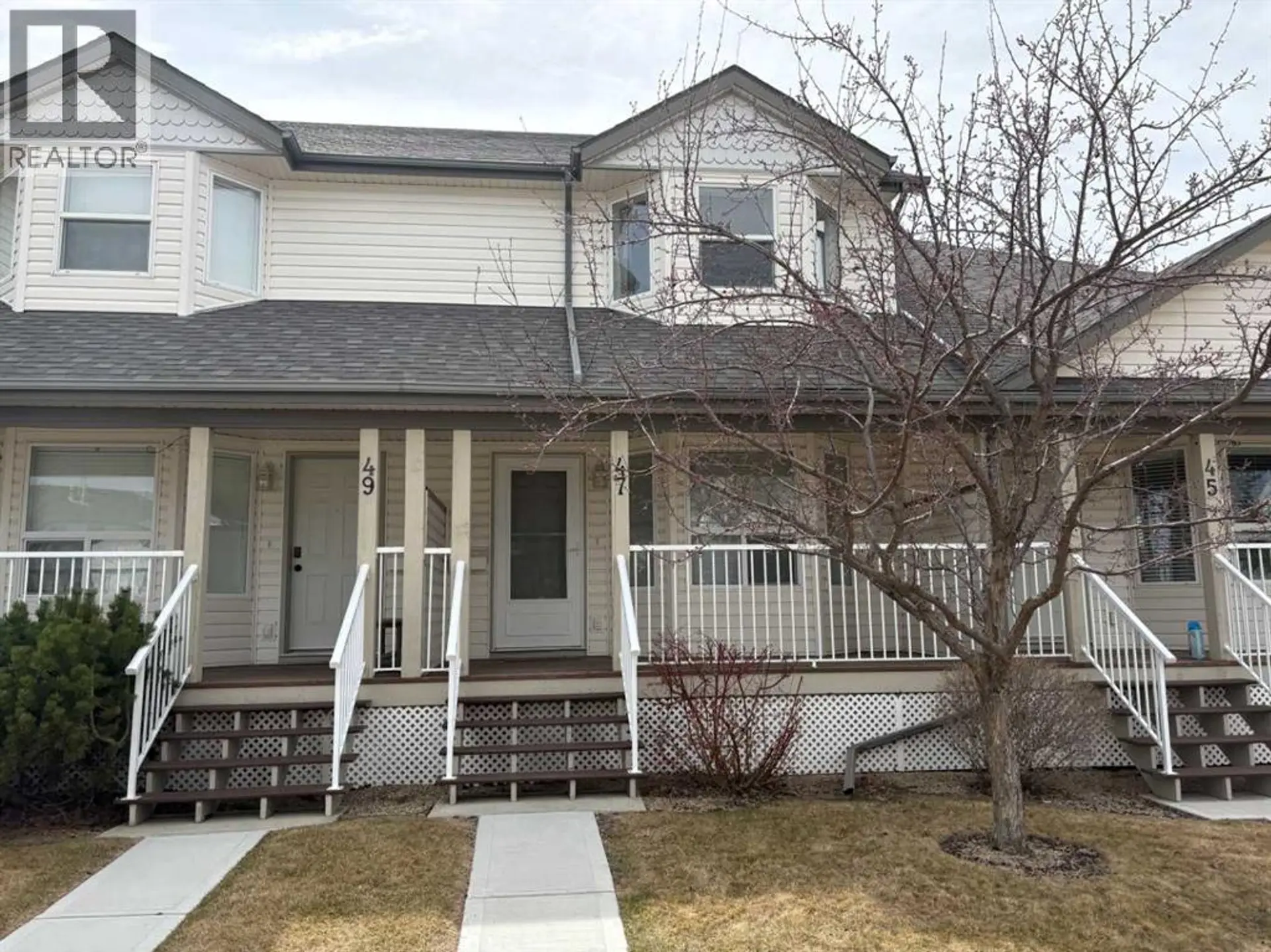#47 33 Donlevy Avenue - Image 1