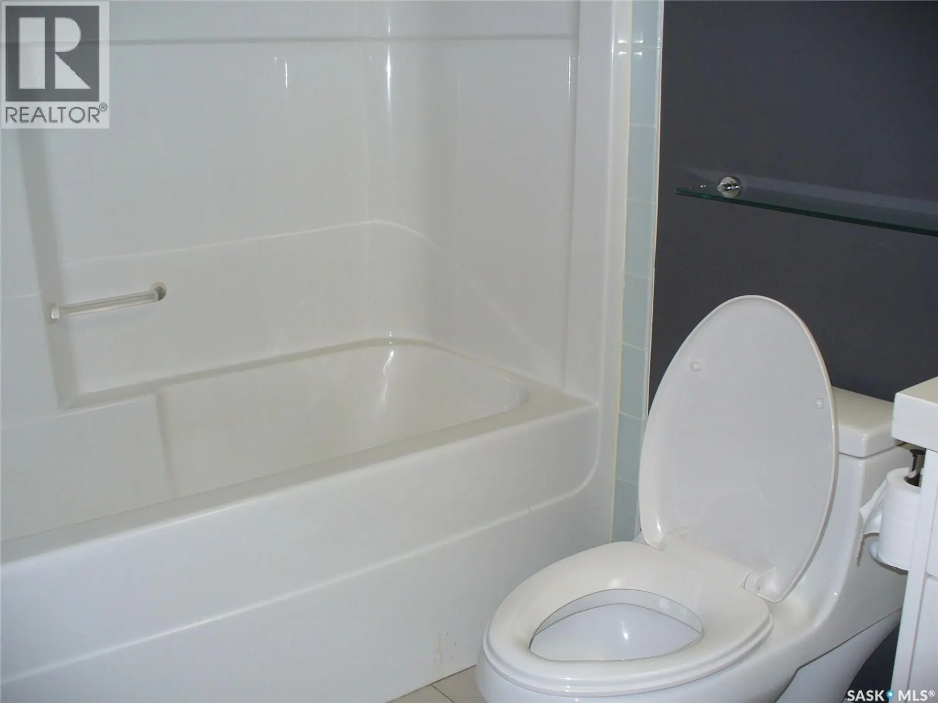 #210 1610 Dakota DRIVE - Image 8