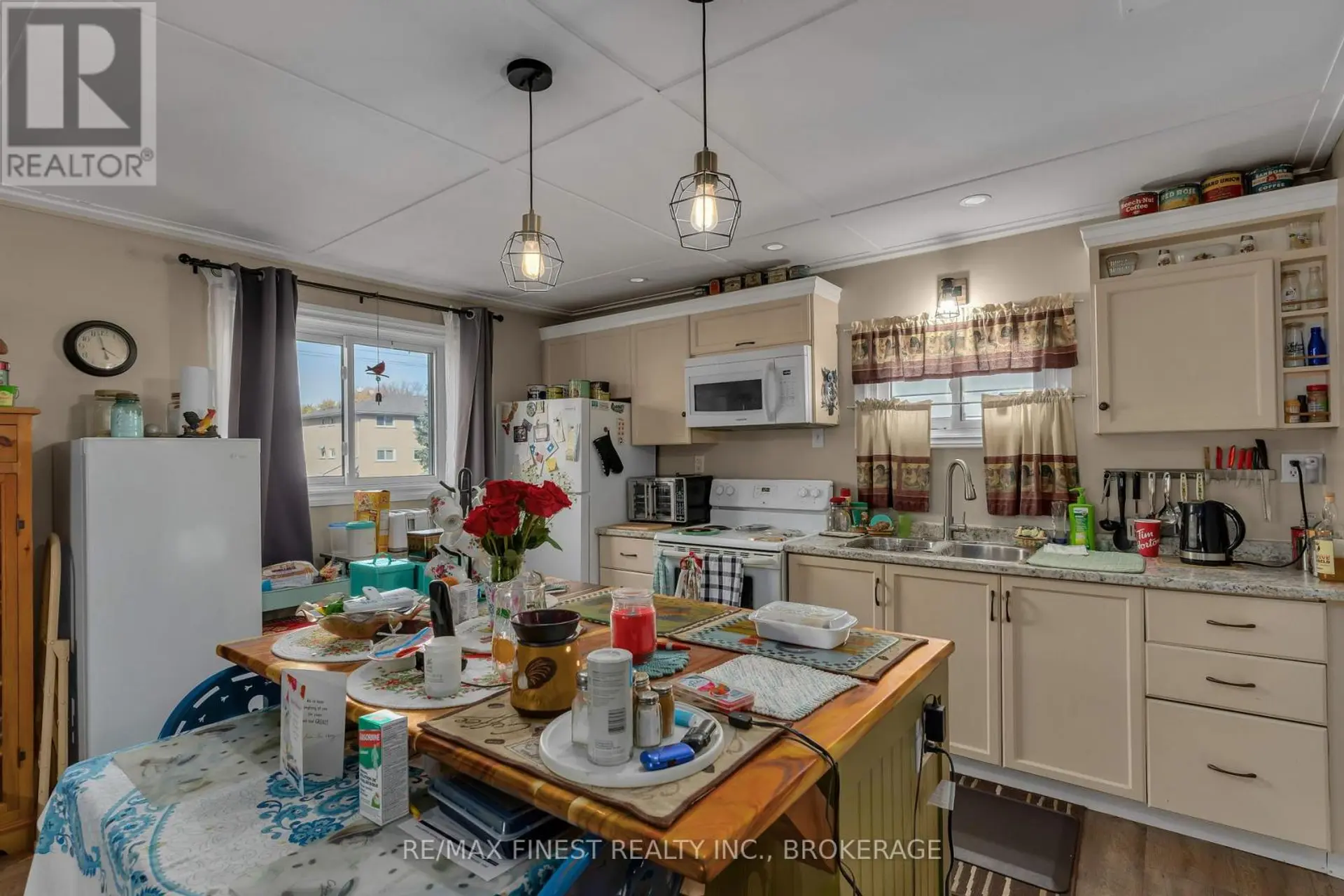 186 THOMAS STREET - Image 6