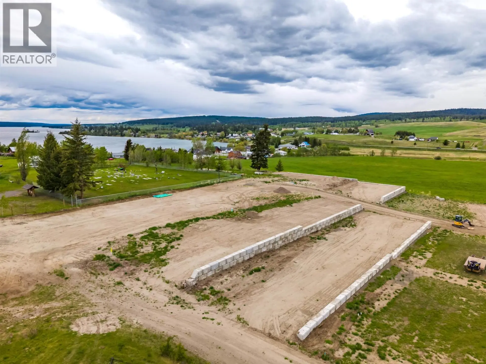 #59 4072 LAC LA HACHE STATION ROAD - Image 8