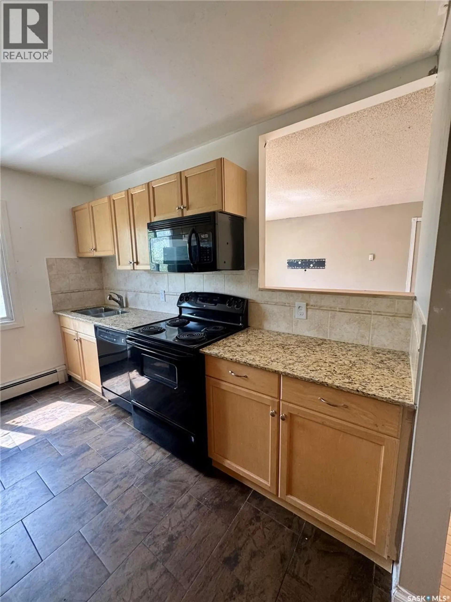 #11 2320 13TH AVENUE - Image 4