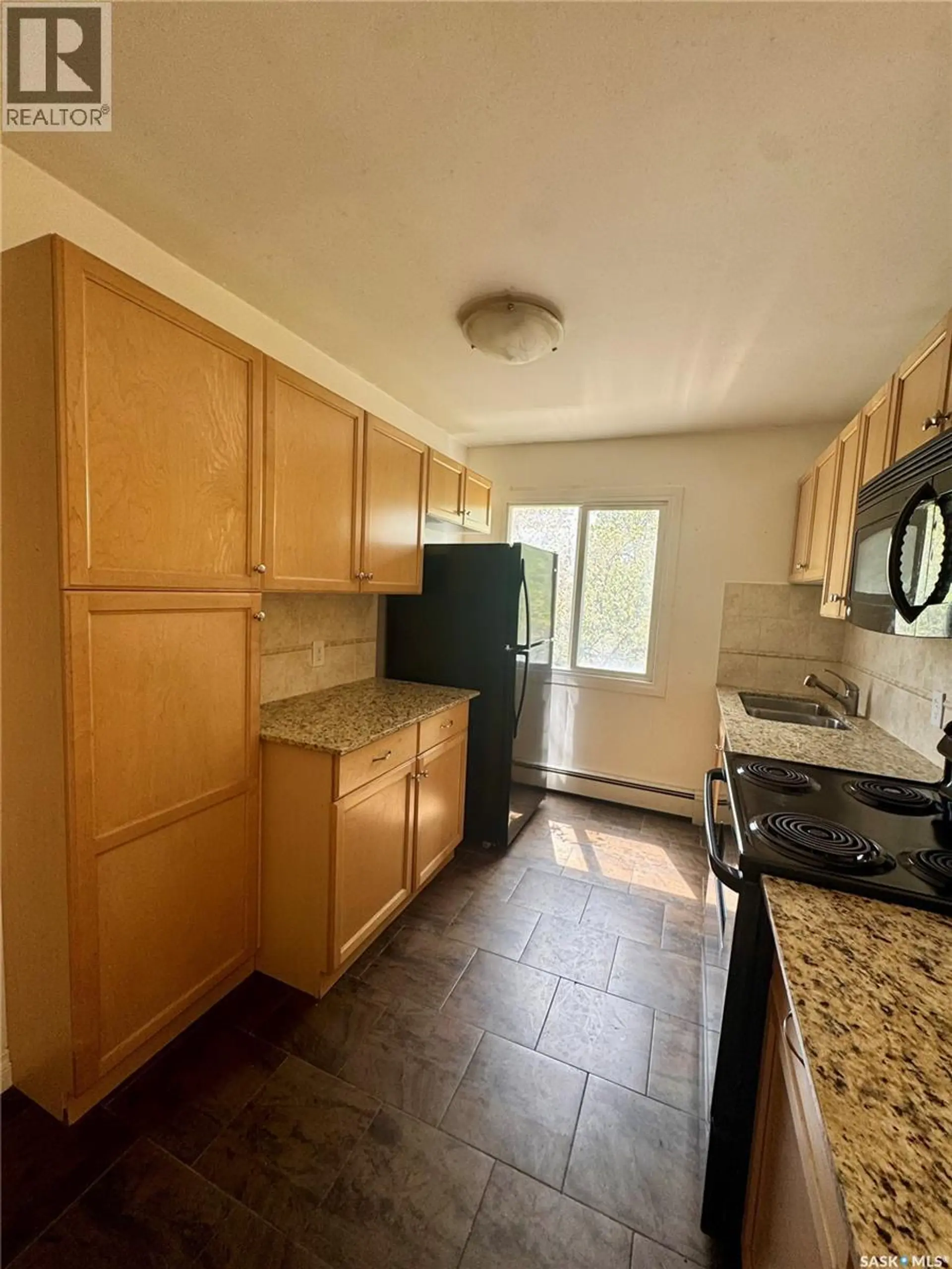 #11 2320 13TH AVENUE - Image 6