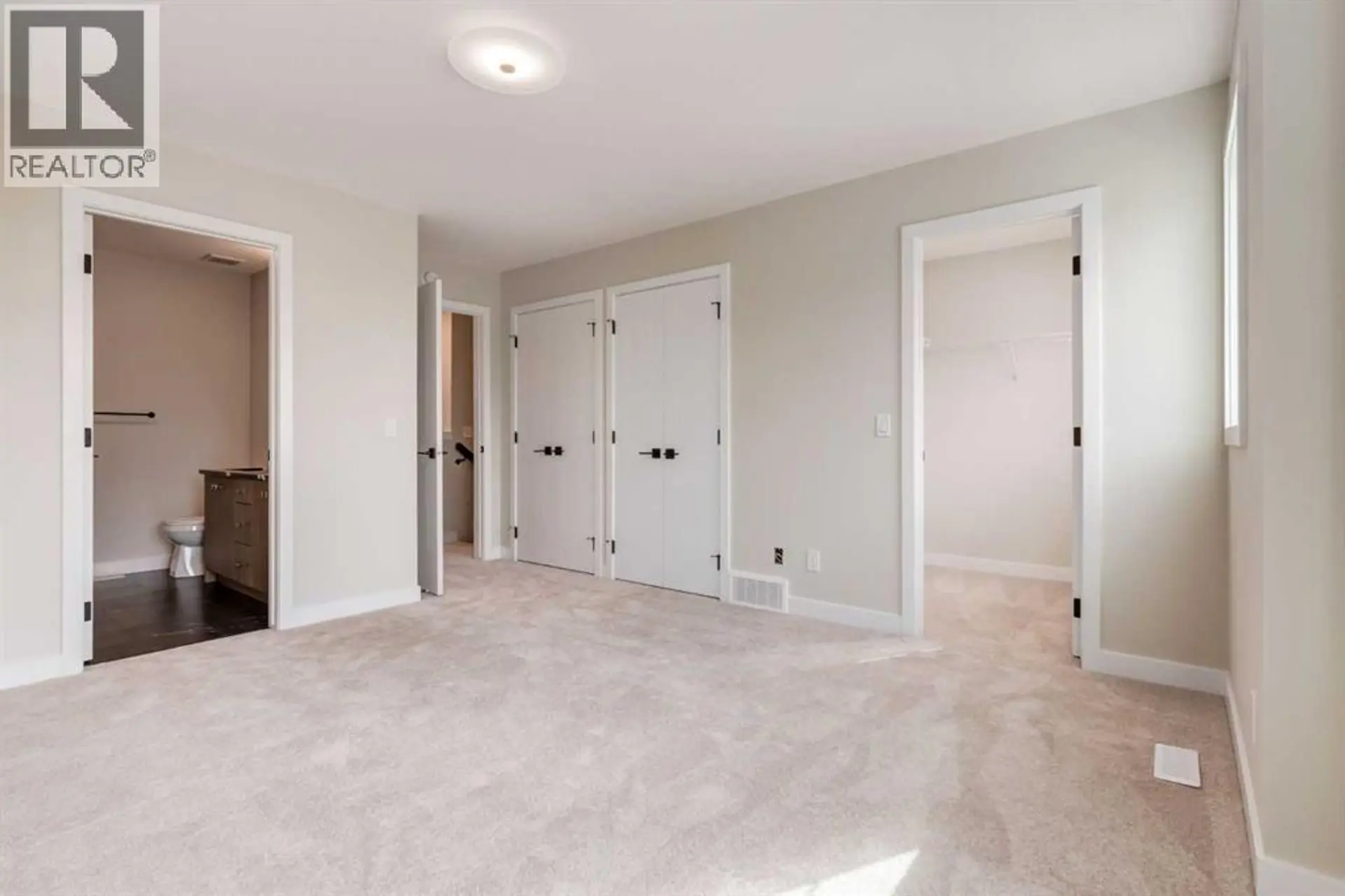 353 Cobblestone Gate - Image 10