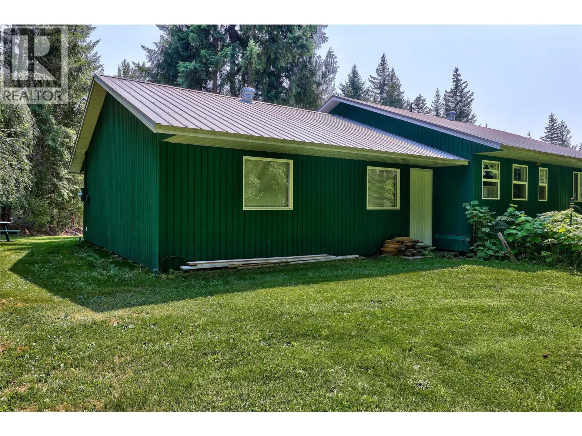 7280 Birch Close - Image 17
