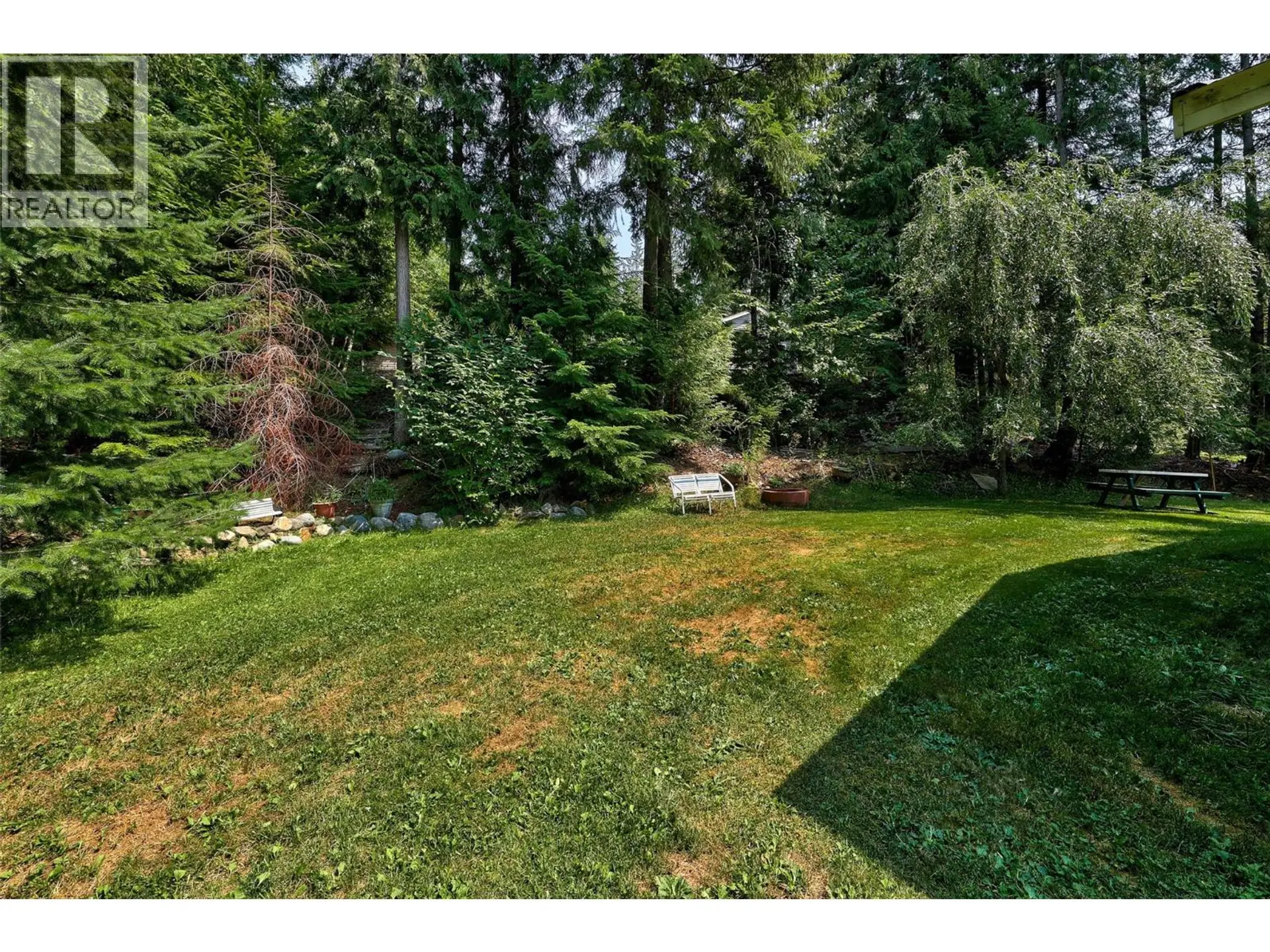 7280 Birch Close - Image 18