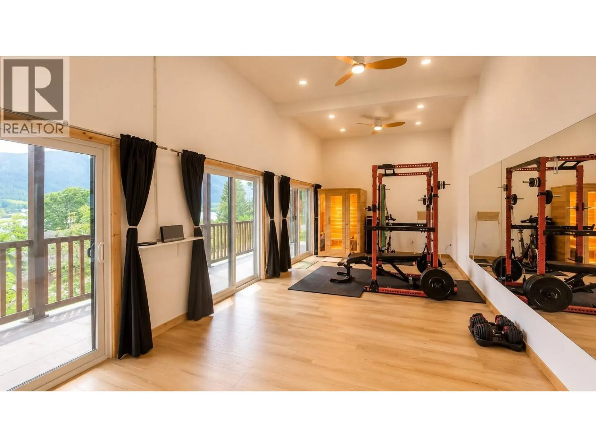 6421 Sunshine Drive - Image 8