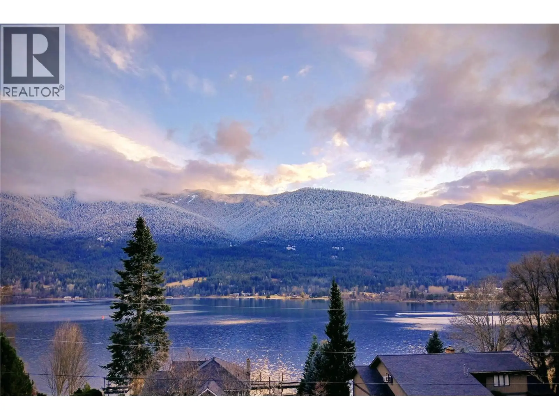 6421 Sunshine Drive - Image 2