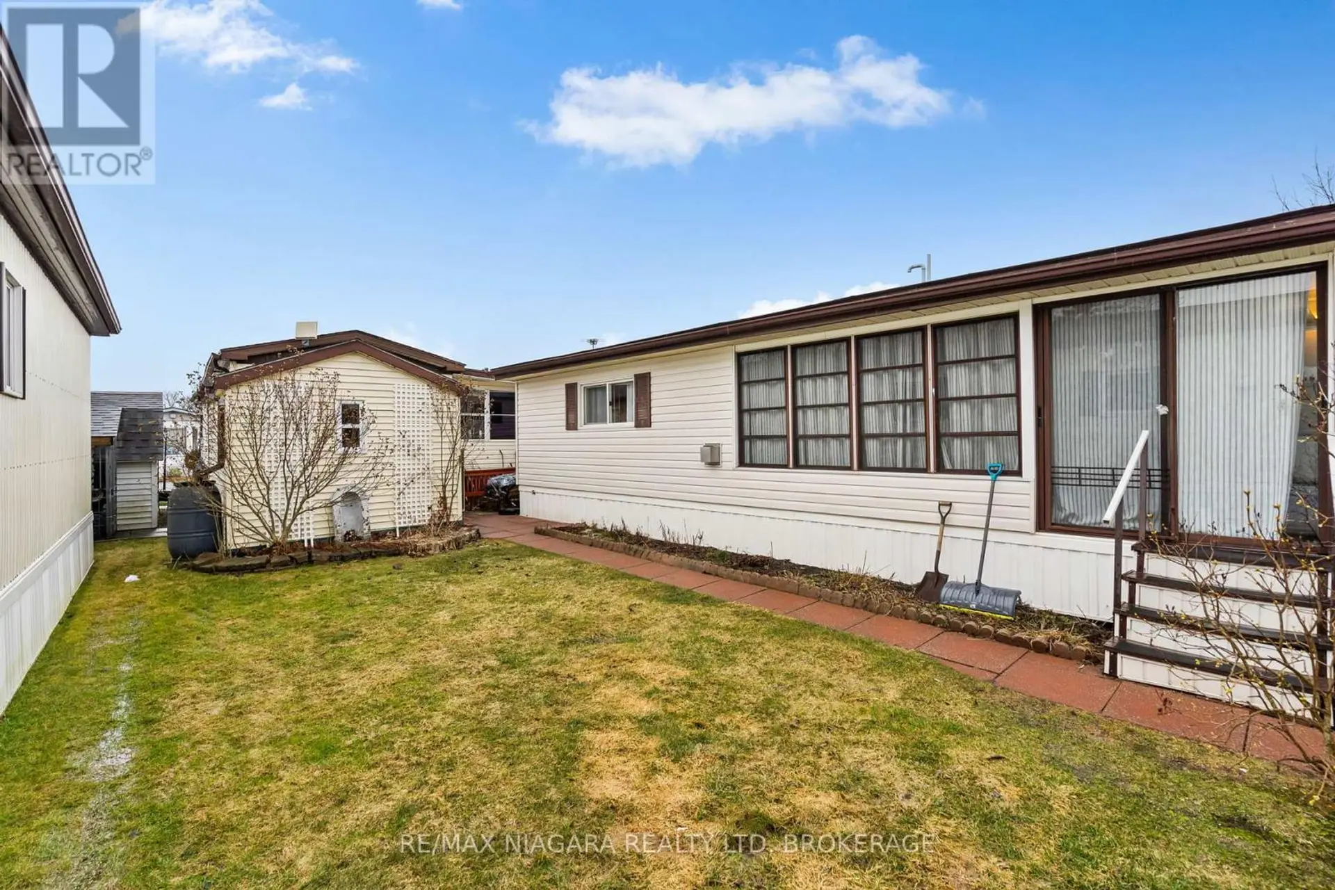 3033 TOWNLINE ROAD - Image 18