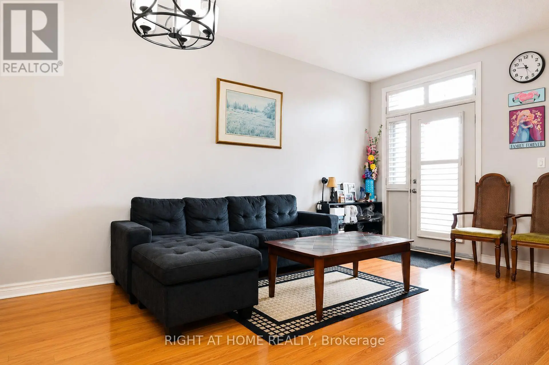 #8 1949 LAWRENCE AVENUE W - Image 6