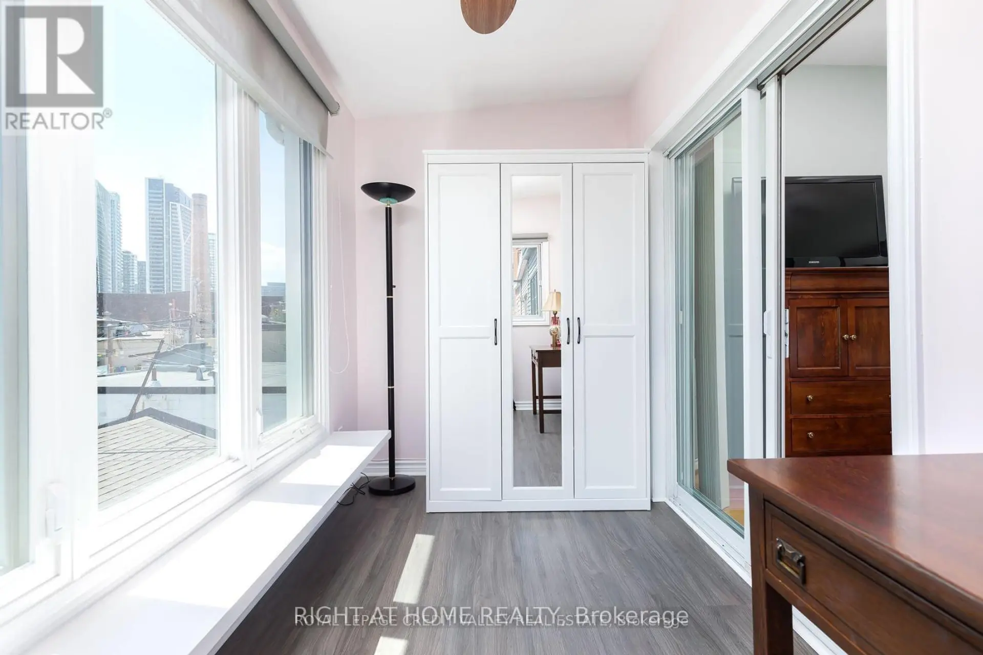 119 NIAGARA STREET - Image 5
