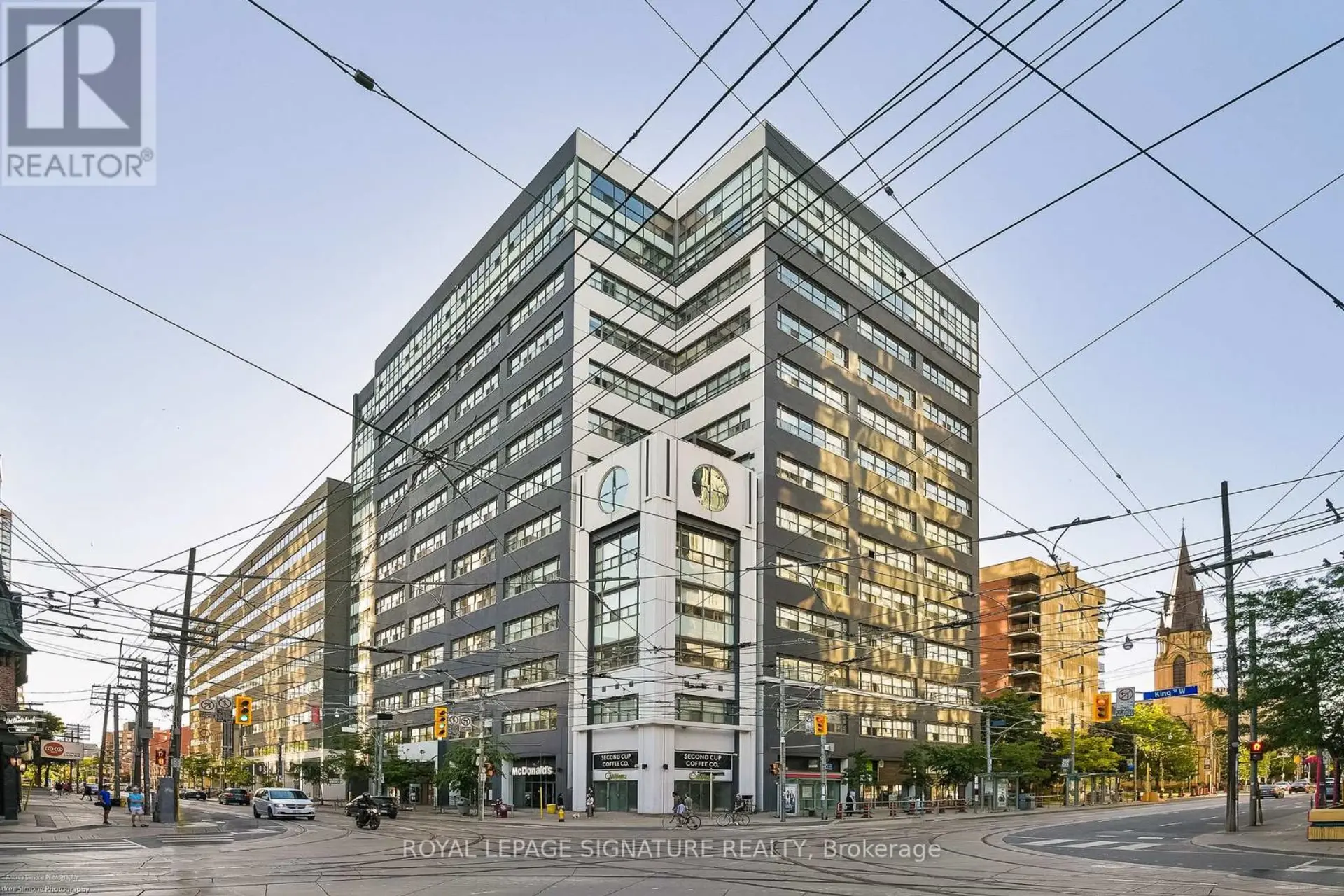 #513 700 KING STREET W - Image 2