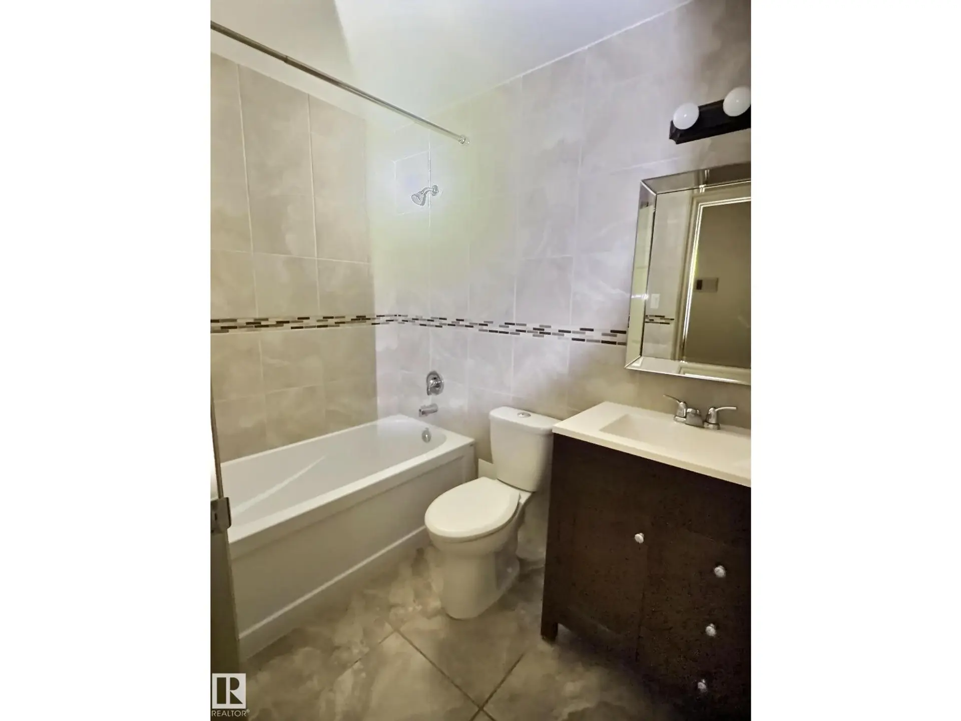 #306 9730 156 ST NW - Image 8