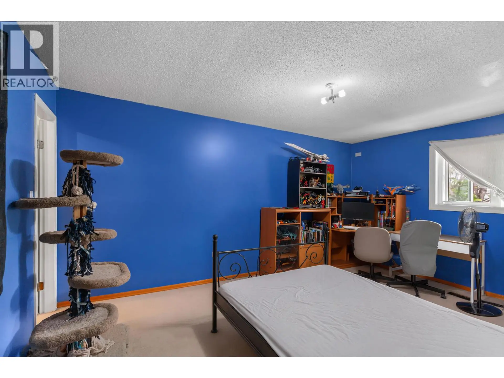 #213 1601 INGLEDEW STREET - Image 8