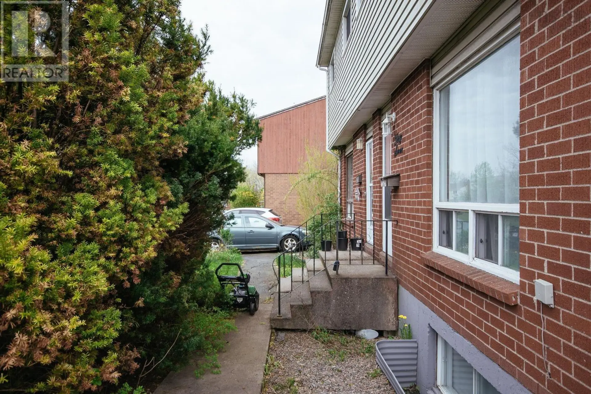 37 Armbro Lane - Image 3