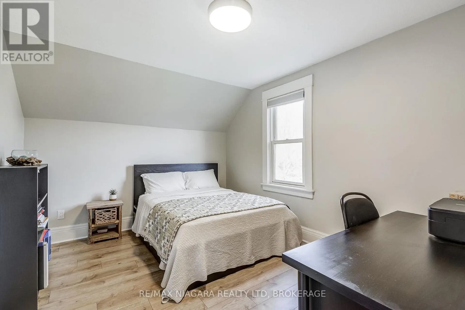 48 WILTON AVENUE - Image 17