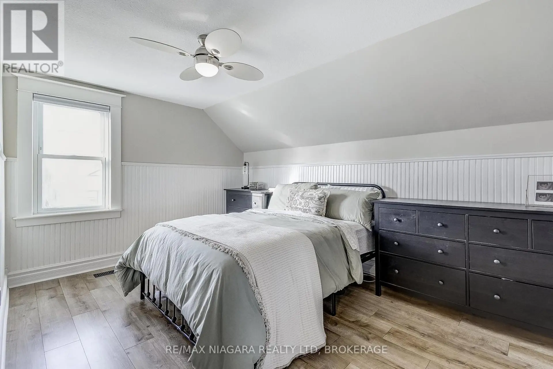 48 WILTON AVENUE - Image 19