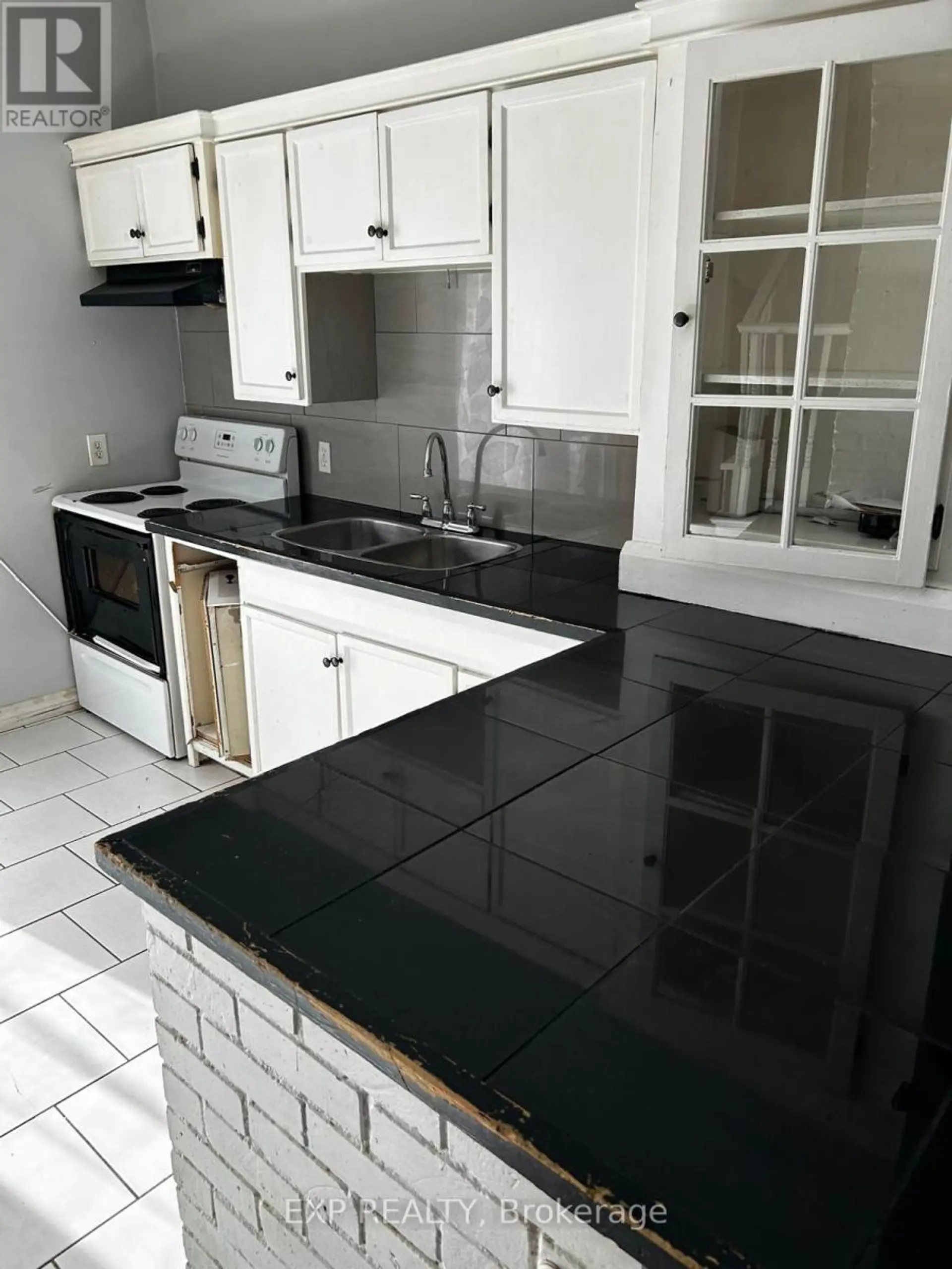 121 BOULLEE STREET - Image 6