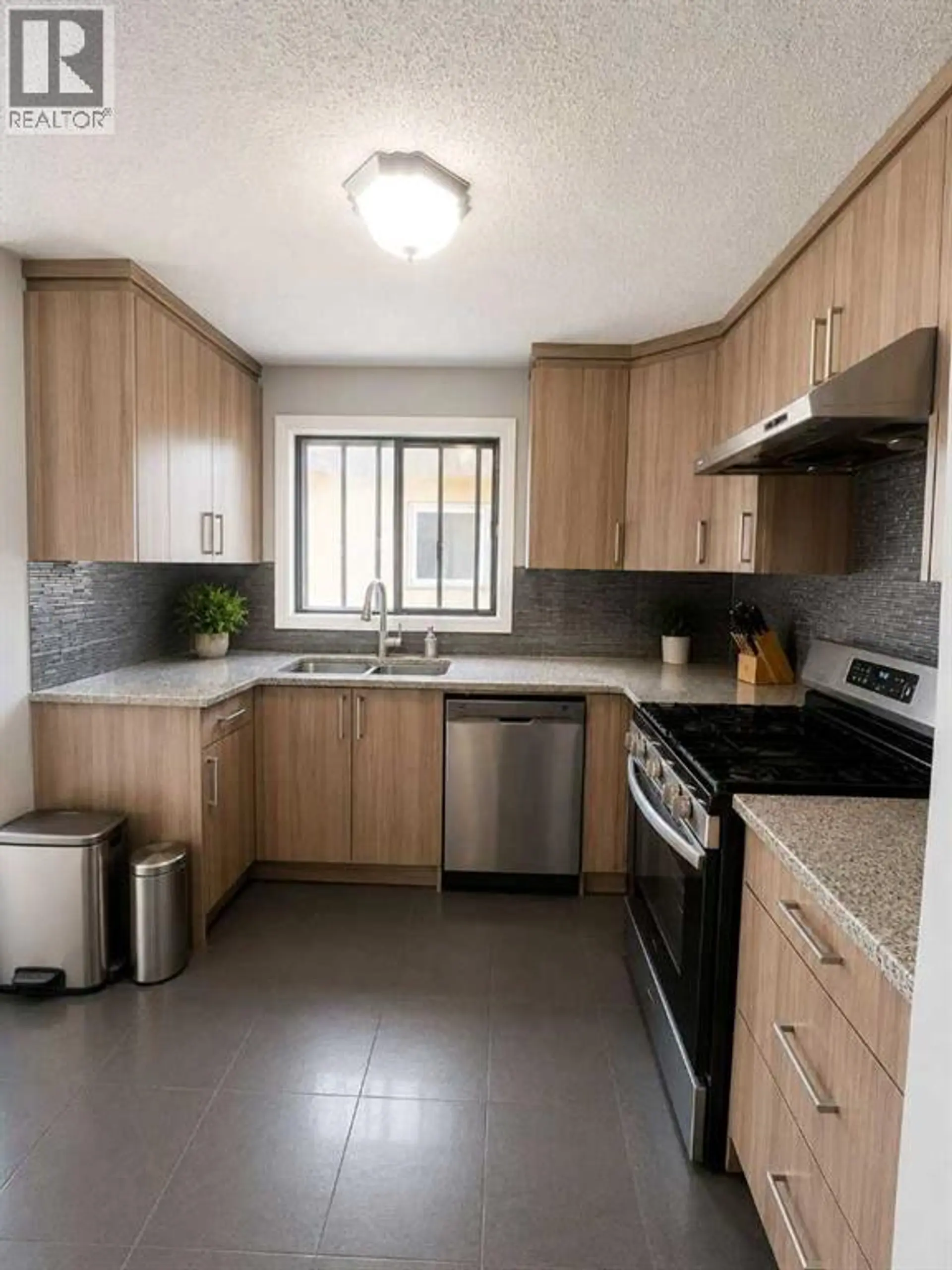 6479 68 Street NE - Image 6