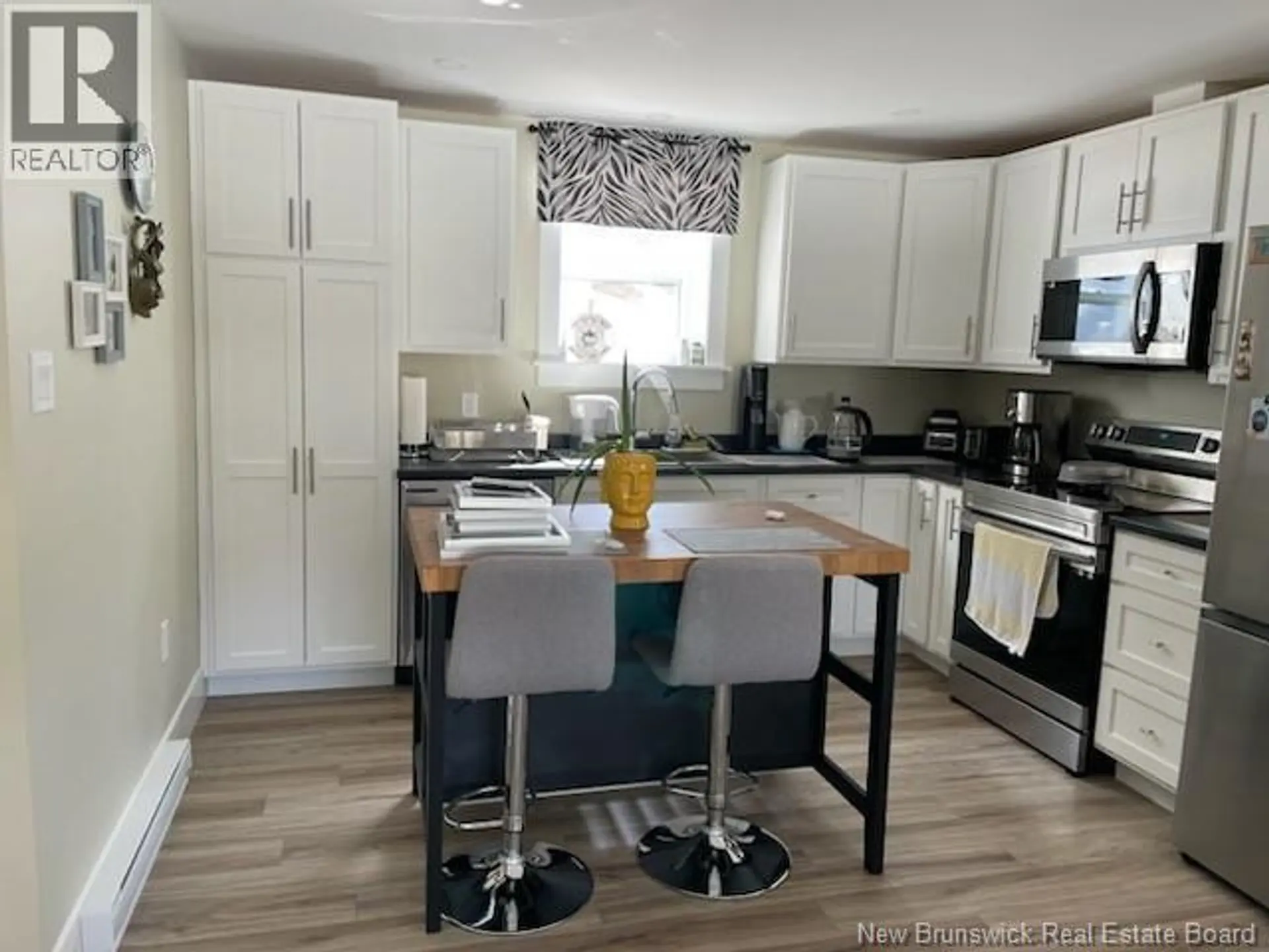 67 Dewitt Acres - Image 2