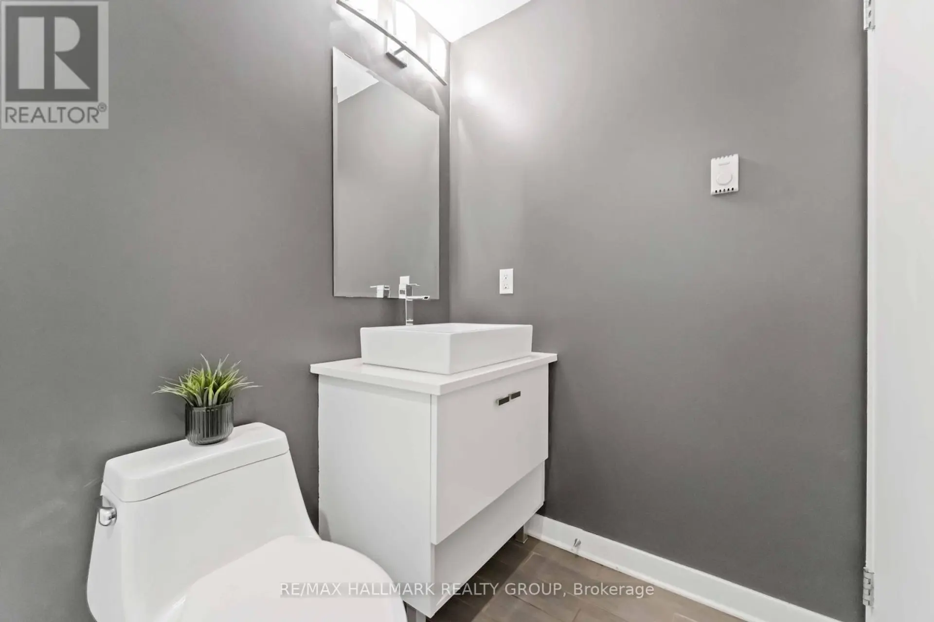 #15 202 ST PATRICK STREET - Image 15