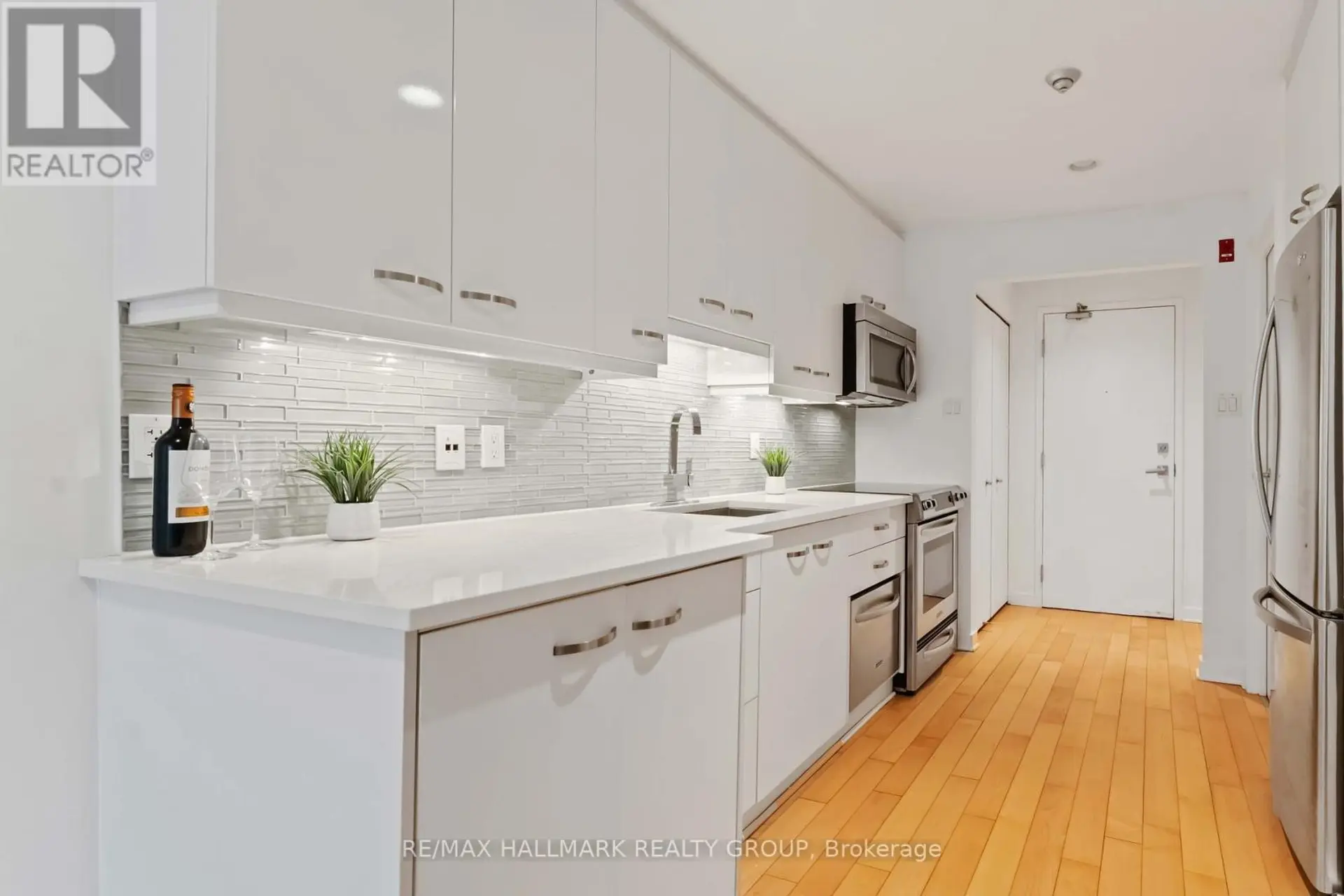 #15 202 ST PATRICK STREET - Image 6