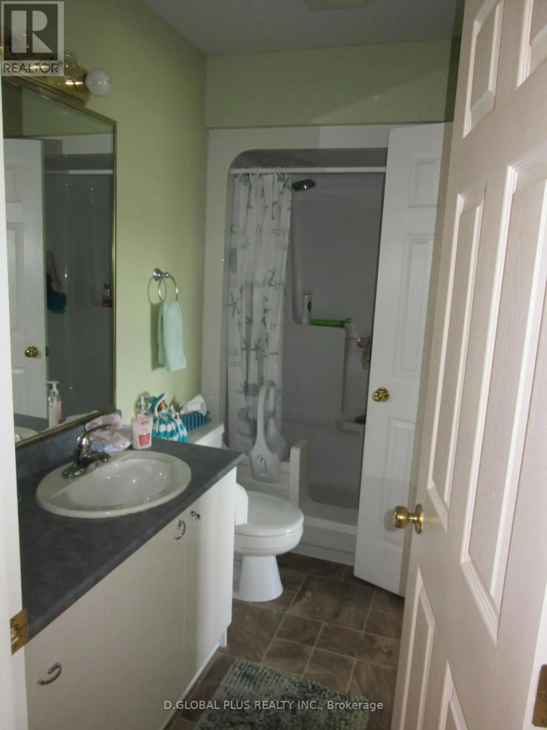 121 HEMLOCK CRESCENT N - Image 7