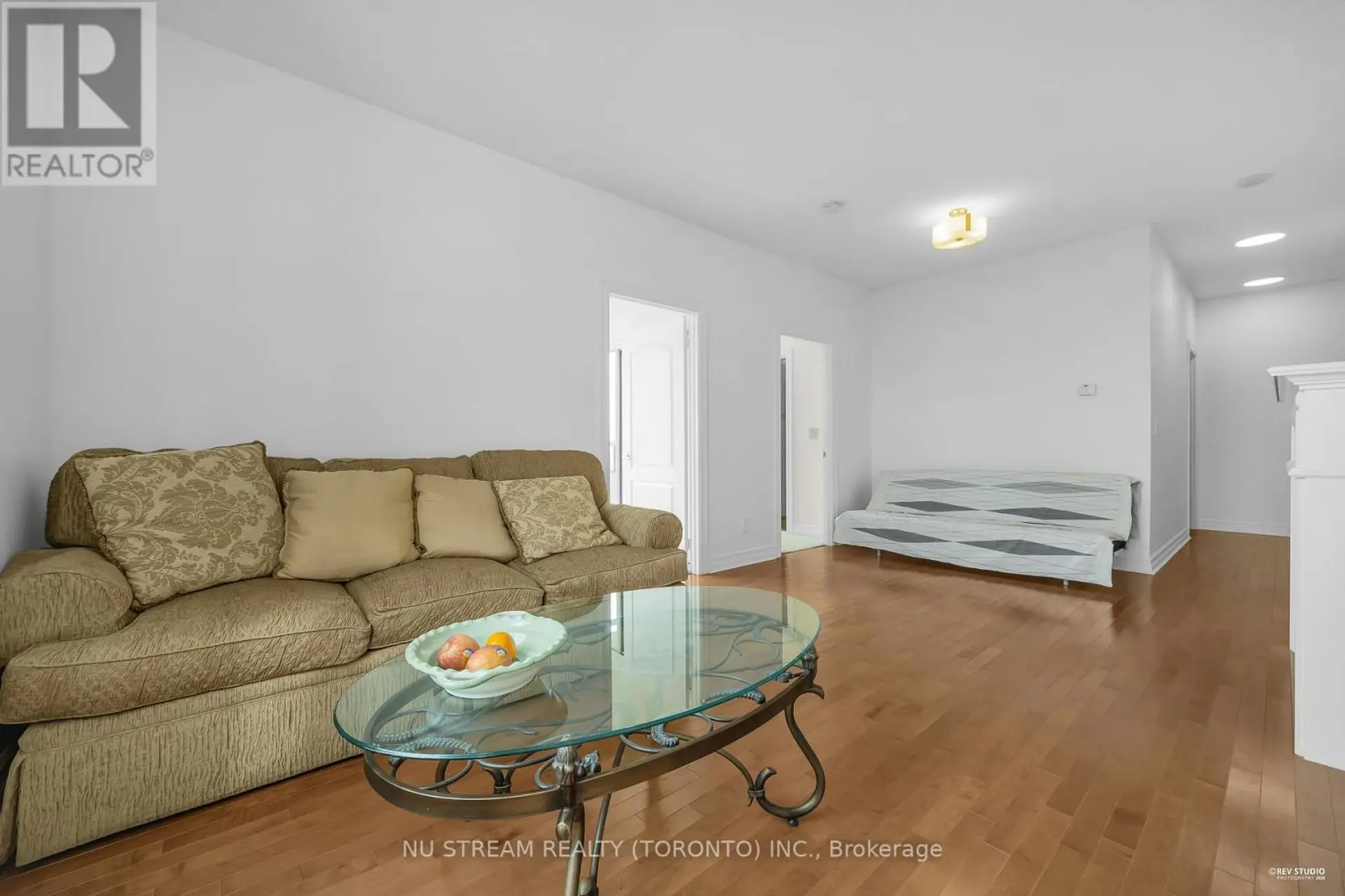#PH304 17 BARBERRY PLACE - Image 8