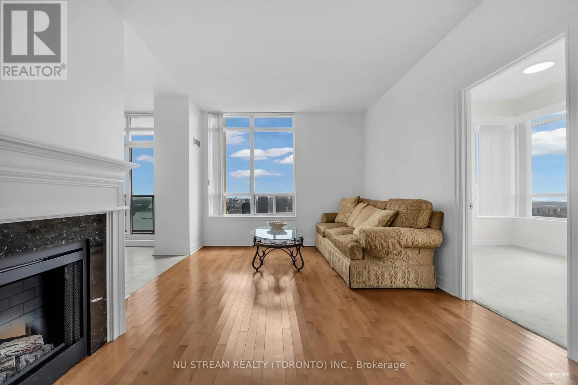#PH304 17 BARBERRY PLACE - Image 9