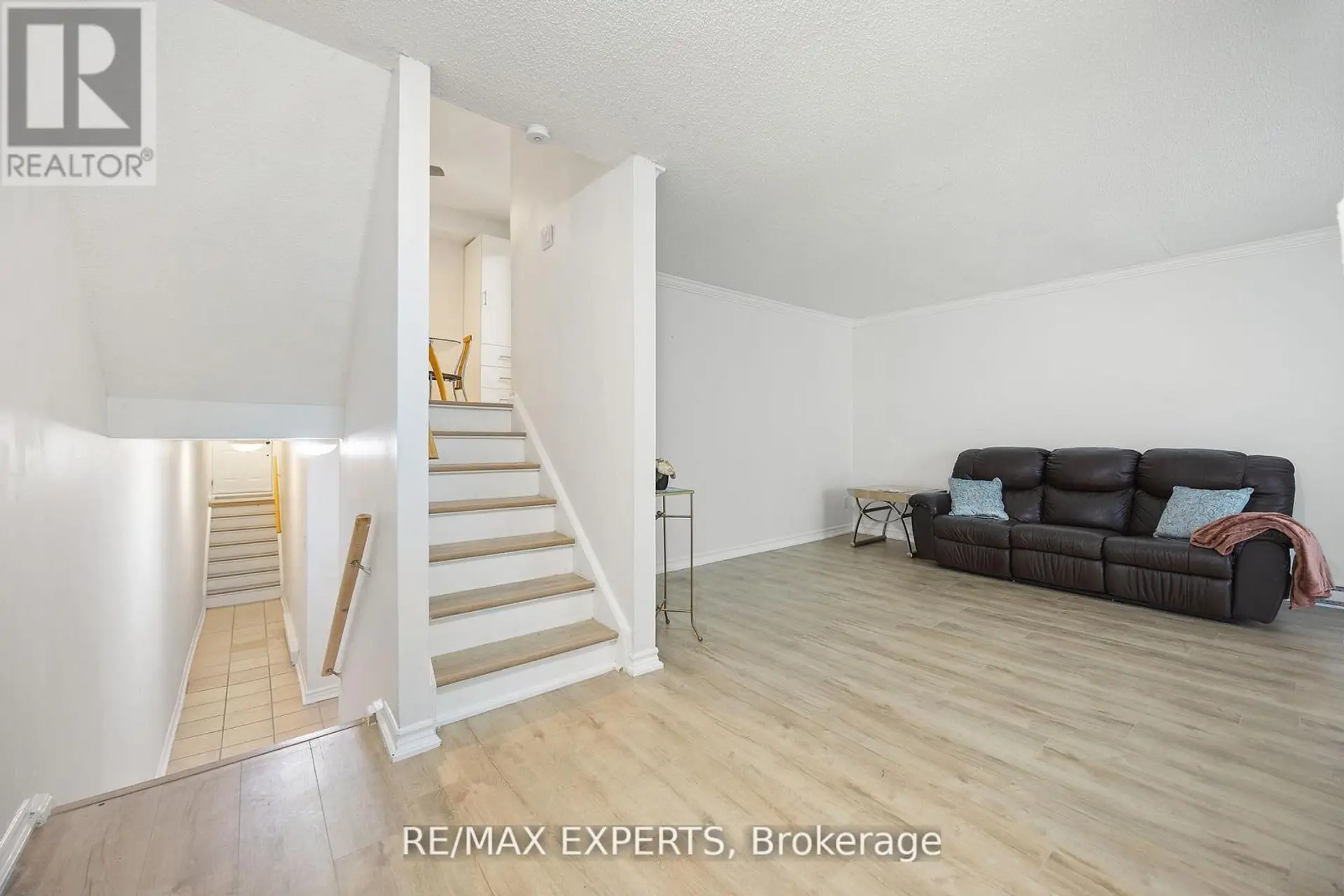 242 MILESTONE CRESCENT - Image 7