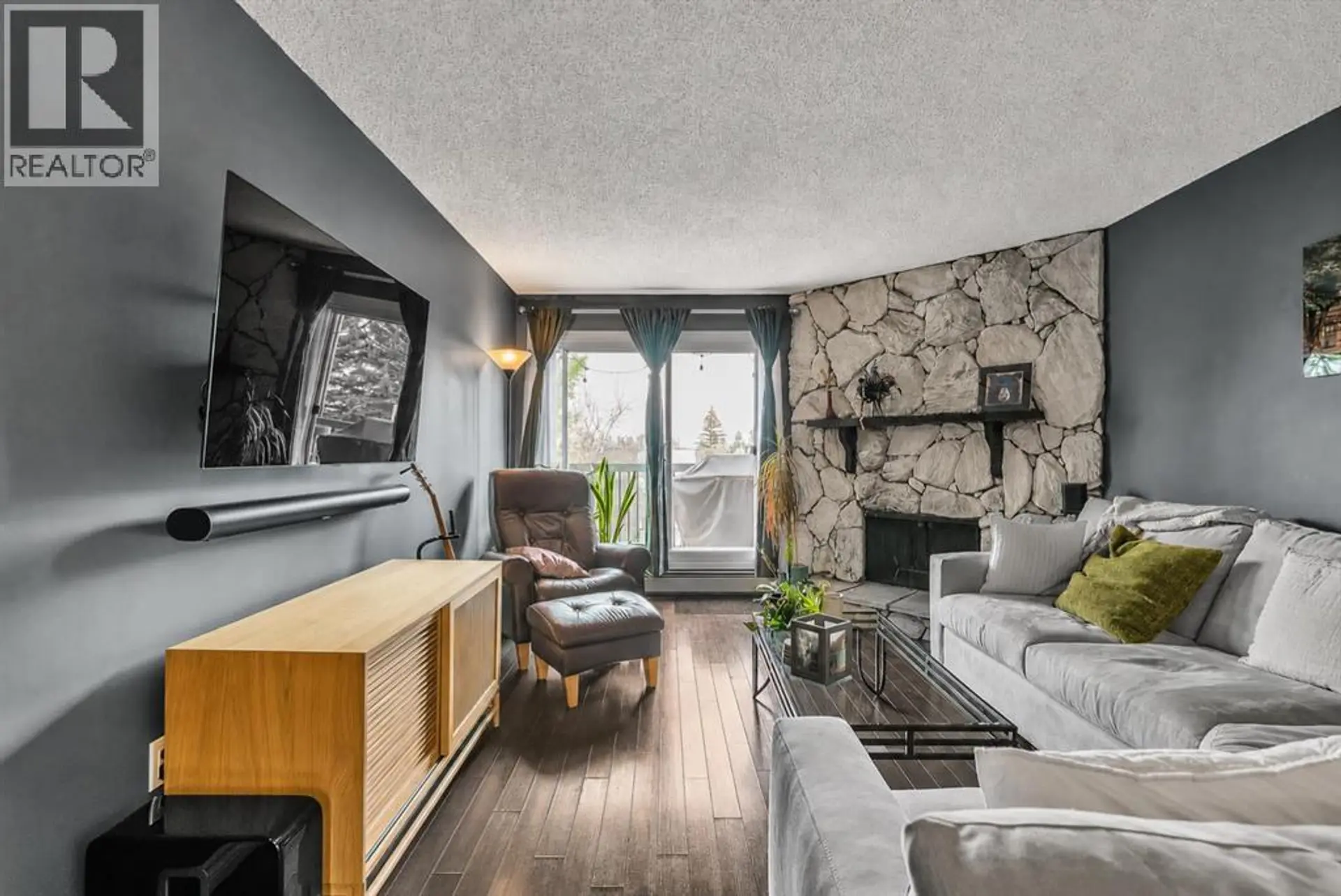 #305 1001 68 Avenue SW - Image 1