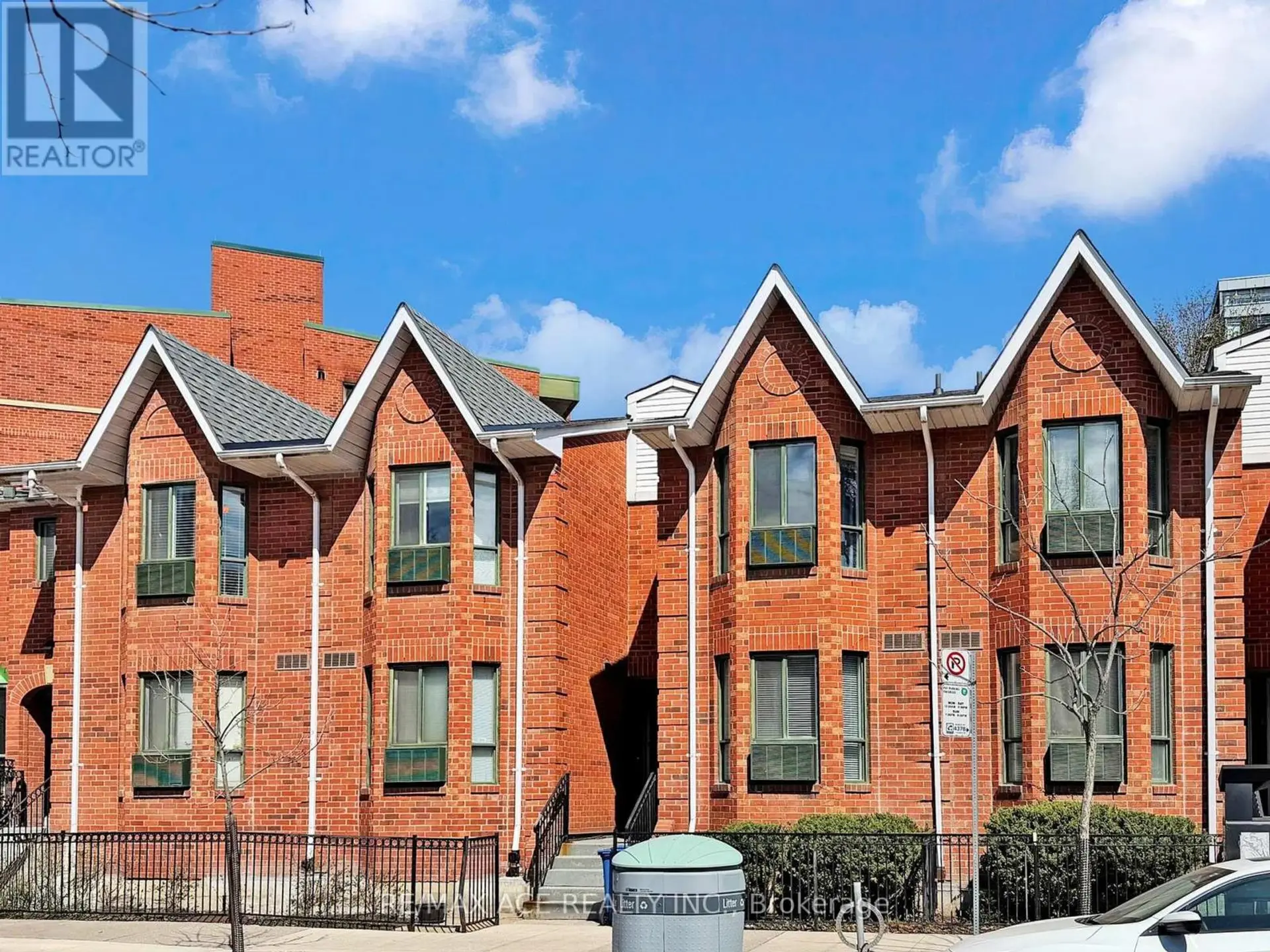 #14 660B WELLINGTON STREET W - Image 2